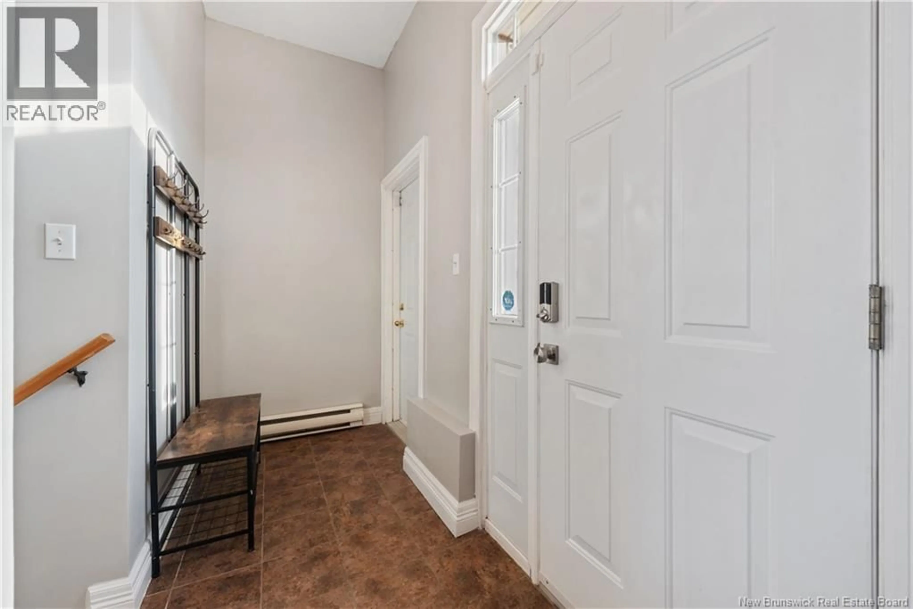 Indoor entryway for 3 HILLSDALE AVENUE, Riverview New Brunswick E1B5J7