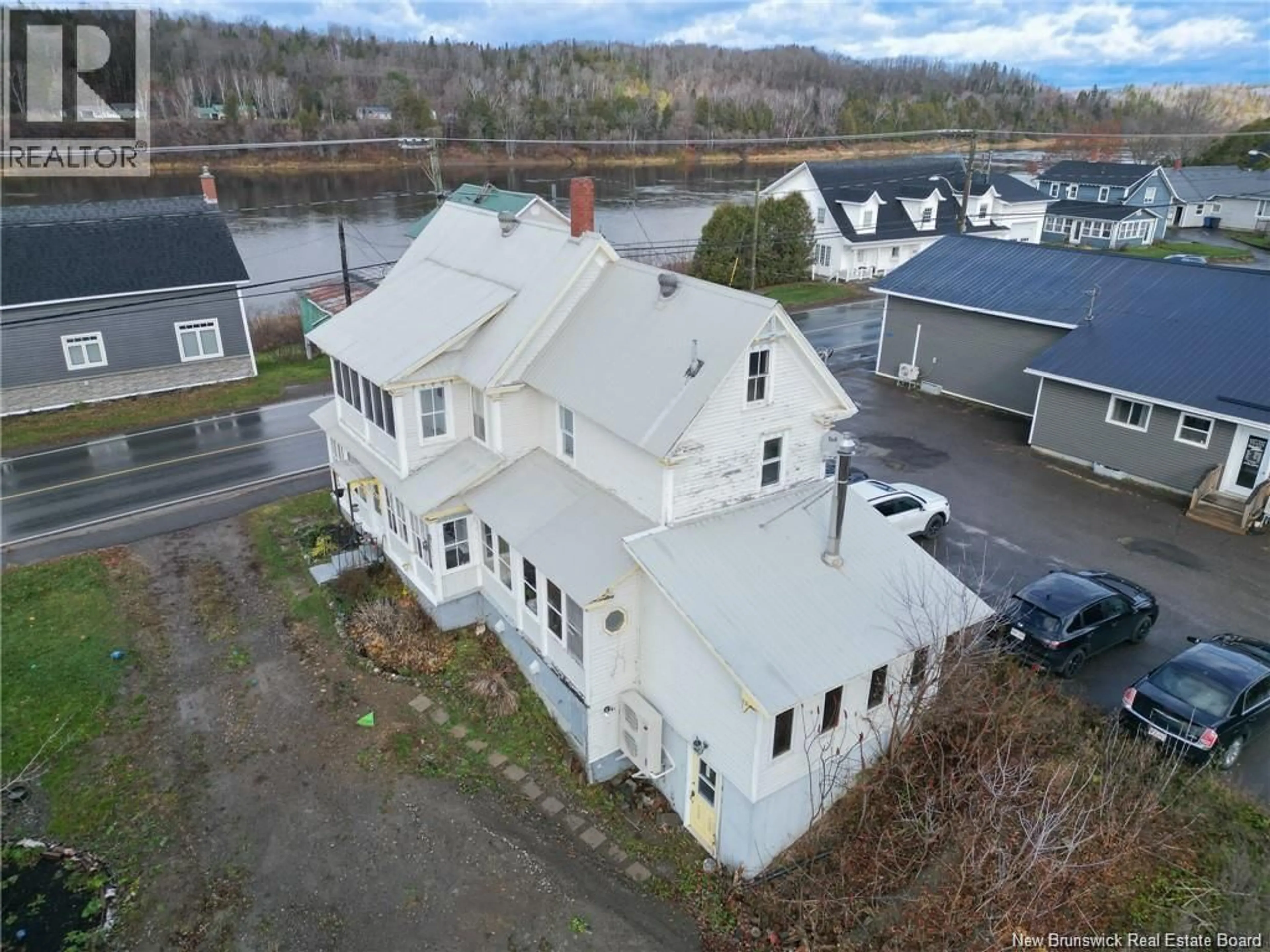 A pic from outside/outdoor area/front of a property/back of a property/a pic from drone, building for 9108 MAIN STREET, Florenceville-Bristol New Brunswick E7L2A4
