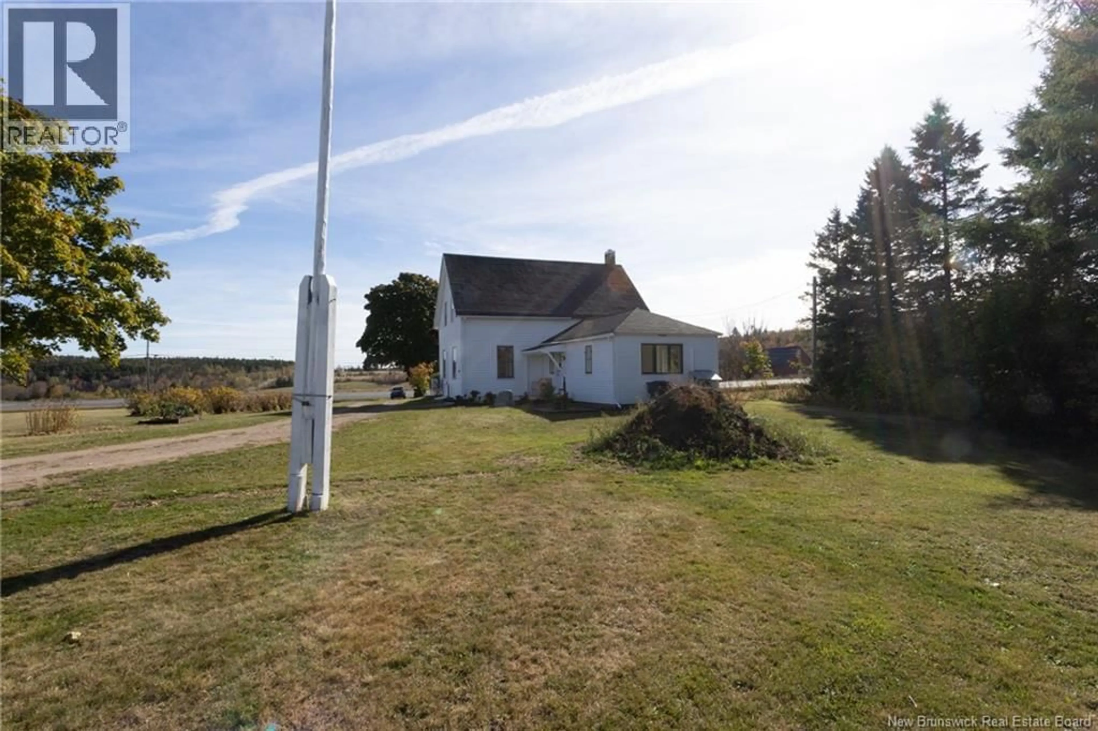 A pic from outside/outdoor area/front of a property/back of a property/a pic from drone, unknown for 2118 ROUTE 3, Harvey New Brunswick E6K3W9