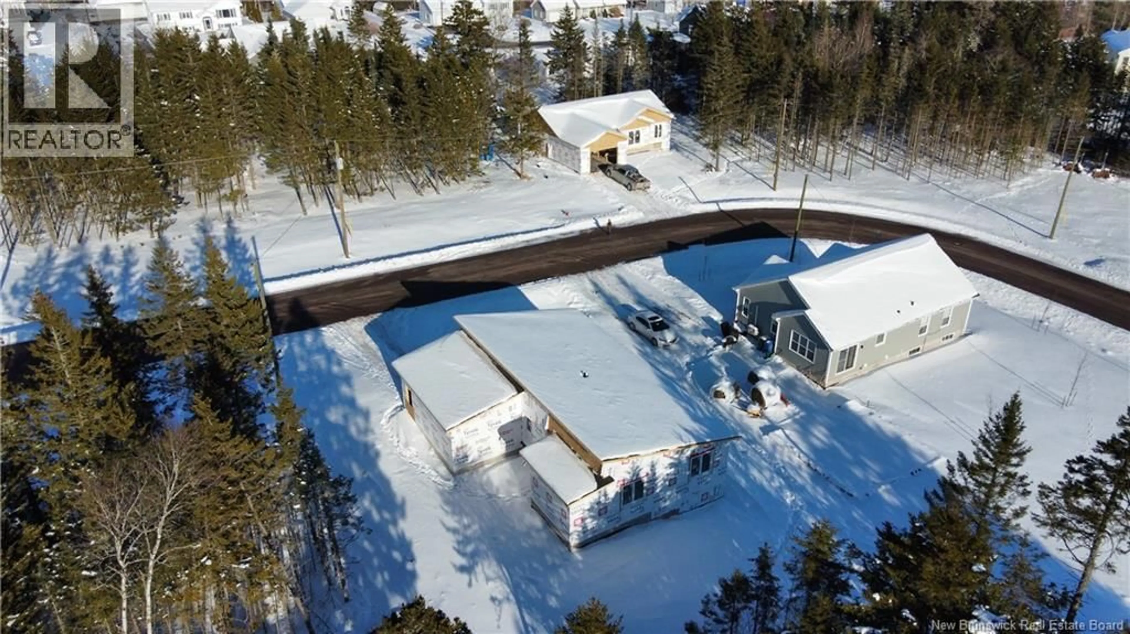 A pic from outside/outdoor area/front of a property/back of a property/a pic from drone, building for 34 BURMAN, Sackville New Brunswick E4L0E7