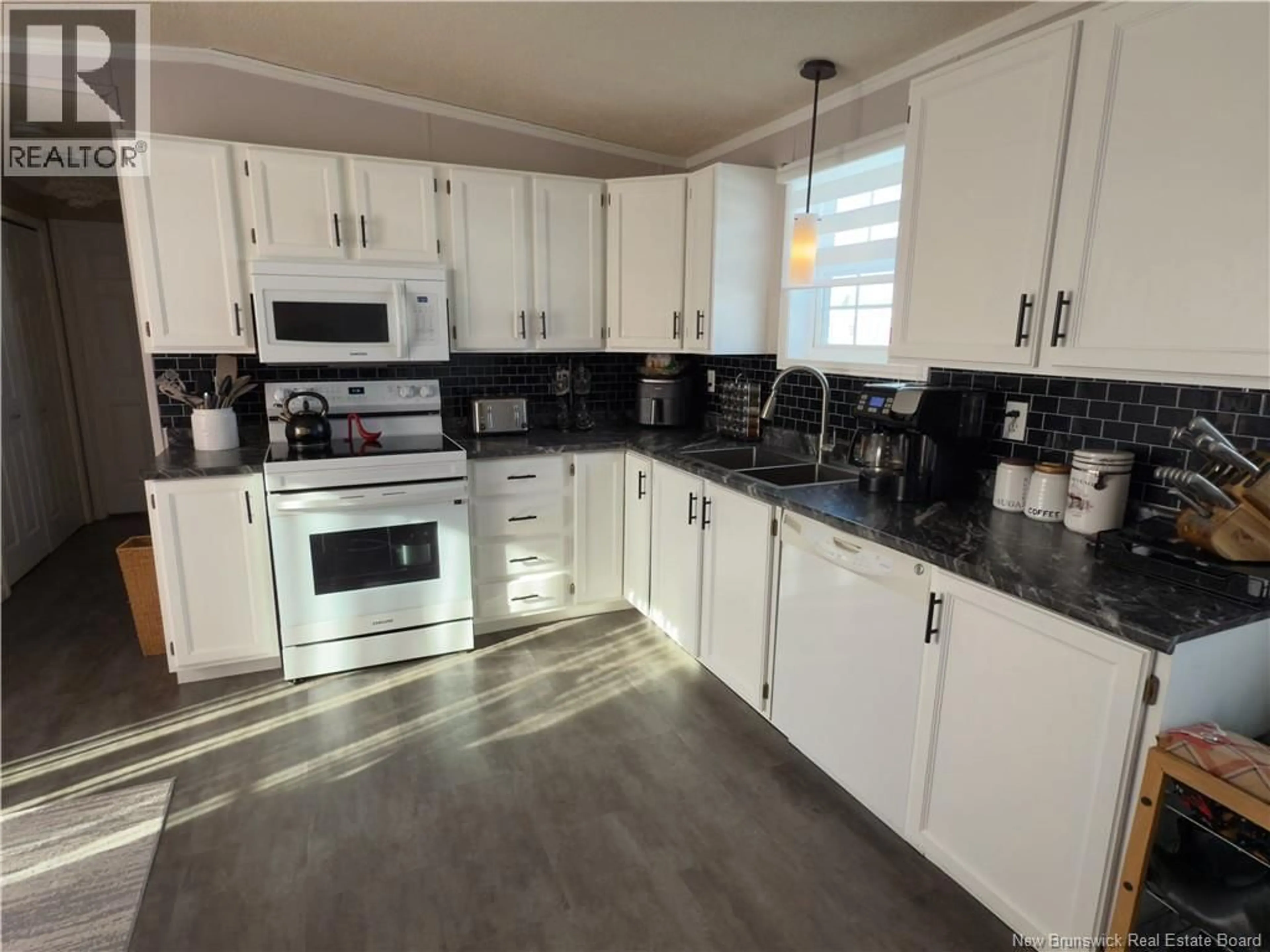 Open concept kitchen, unknown for 82 CANAAN STREET, Dieppe New Brunswick E1A7N1