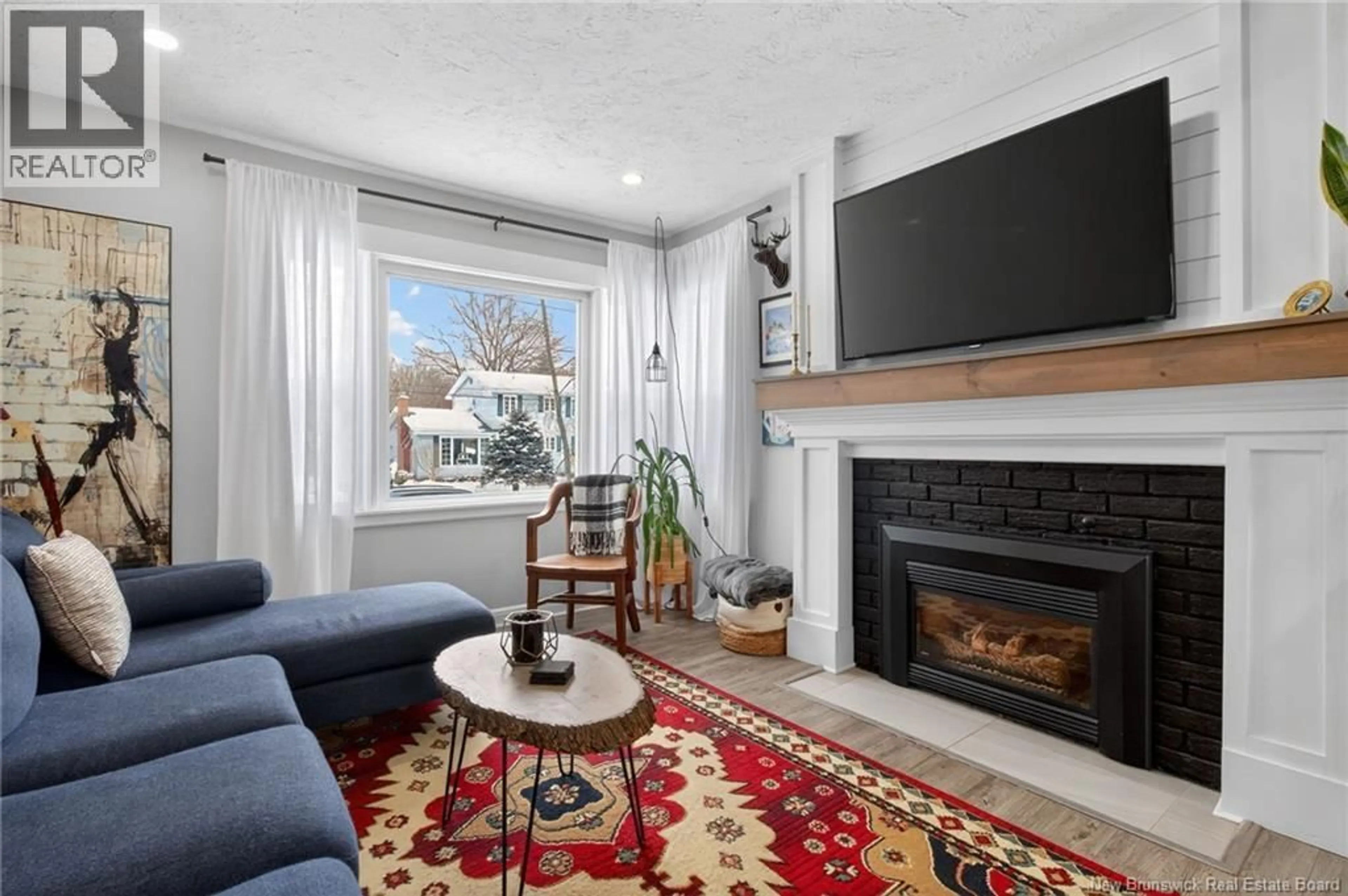 Living room with furniture, unknown for 70 WOODLAWN AVENUE, Moncton New Brunswick E1E2J9