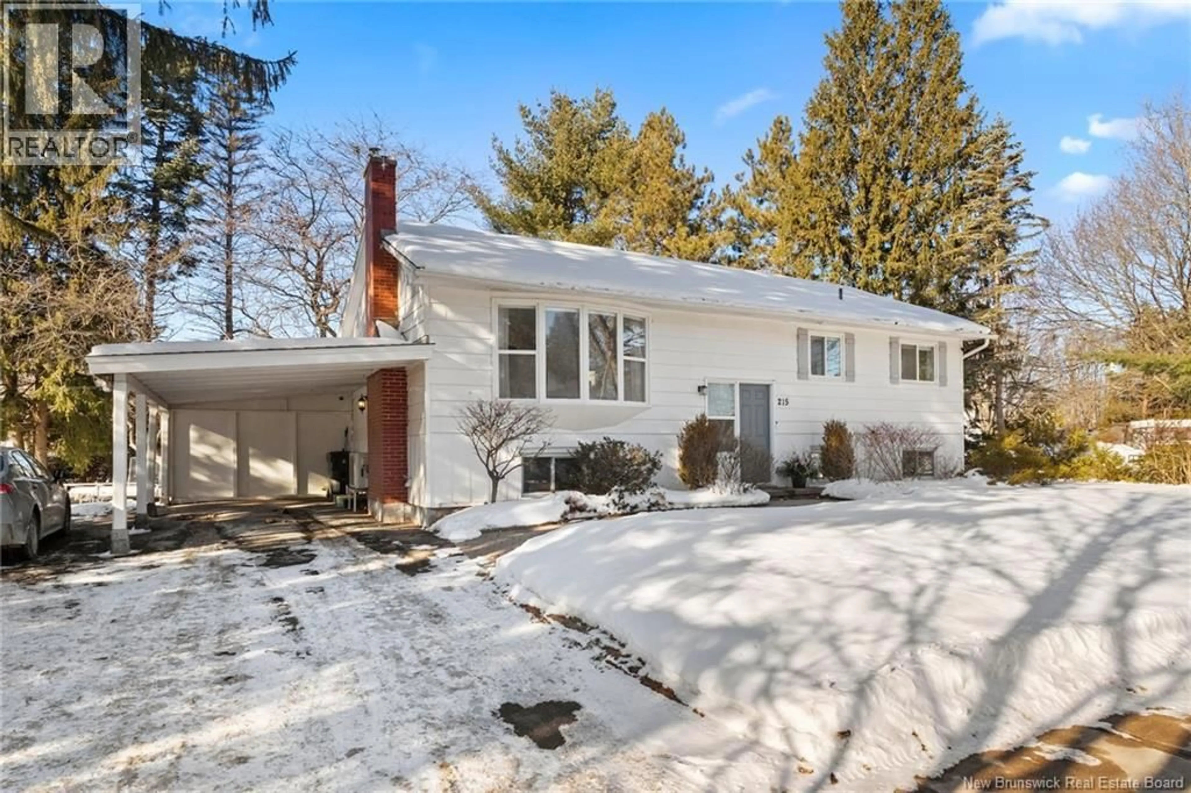 Home with vinyl exterior material, street for 215 LIVERPOOL STREET, Fredericton New Brunswick E3B4V7