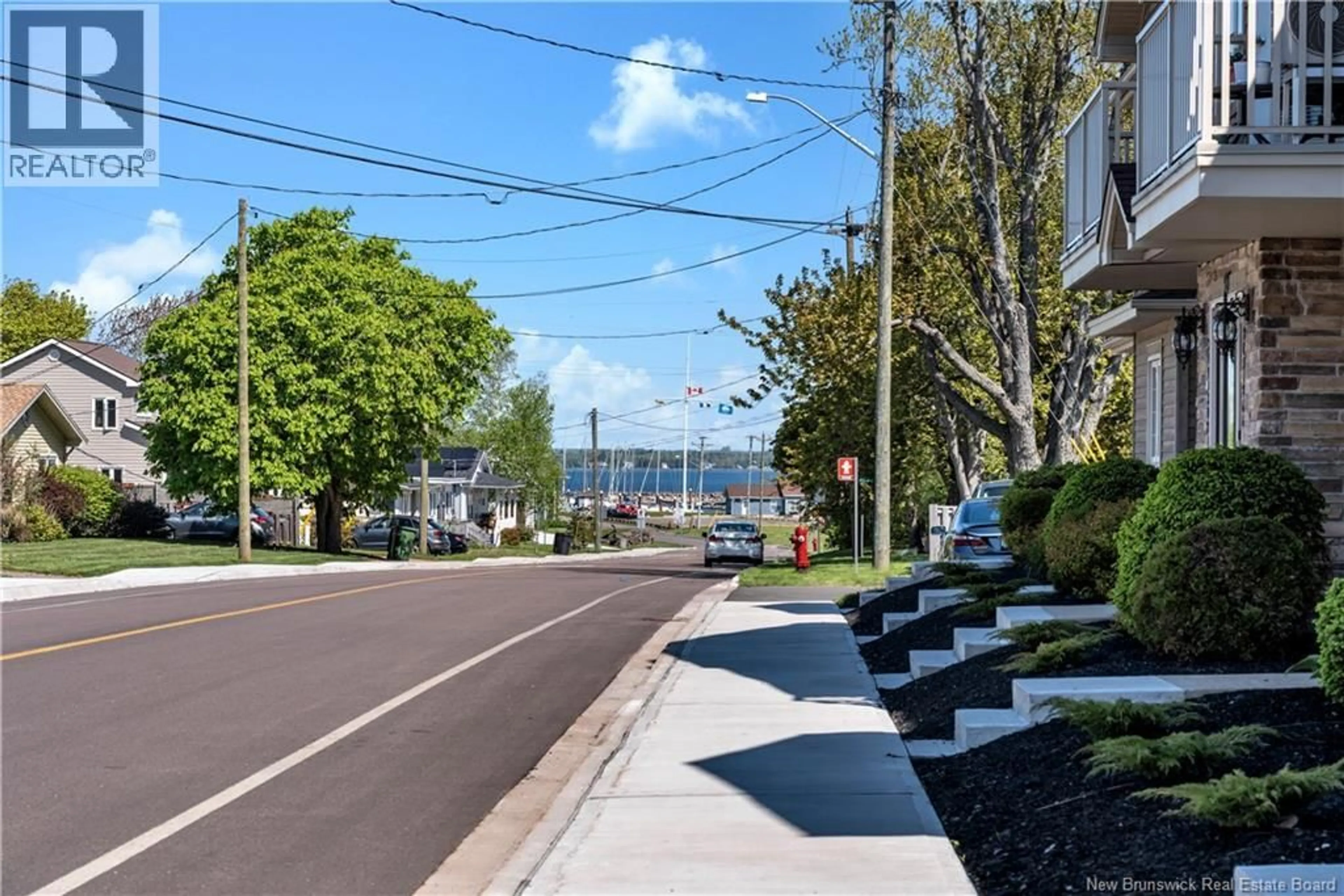 Patio, street for 105 - 98 PLEASANT STREET, Shediac New Brunswick E4P2L6