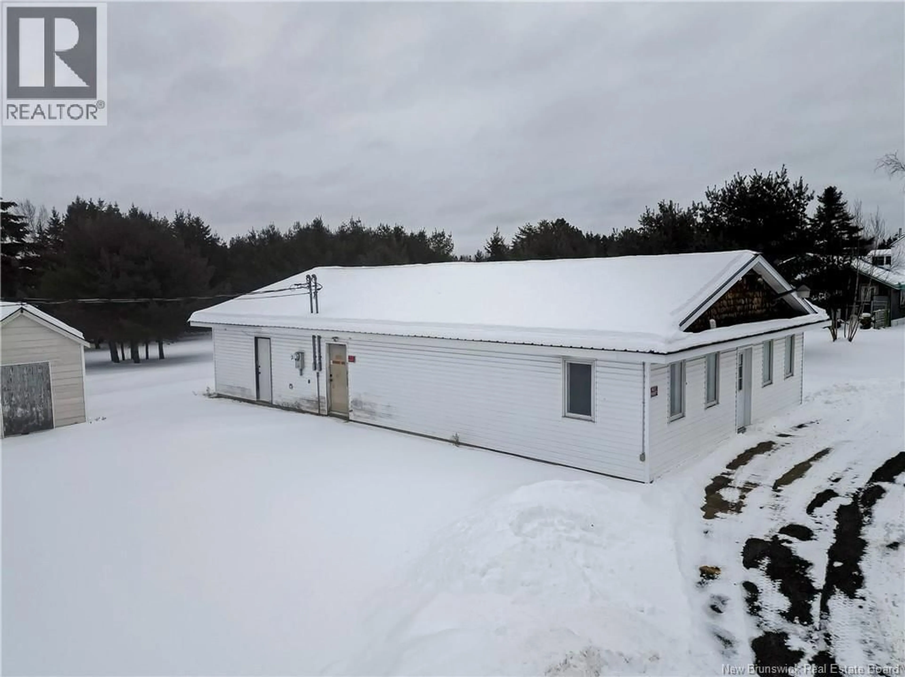 A pic from outside/outdoor area/front of a property/back of a property/a pic from drone, building for 6125 ROUTE 101, Hoyt New Brunswick E5L1Z9
