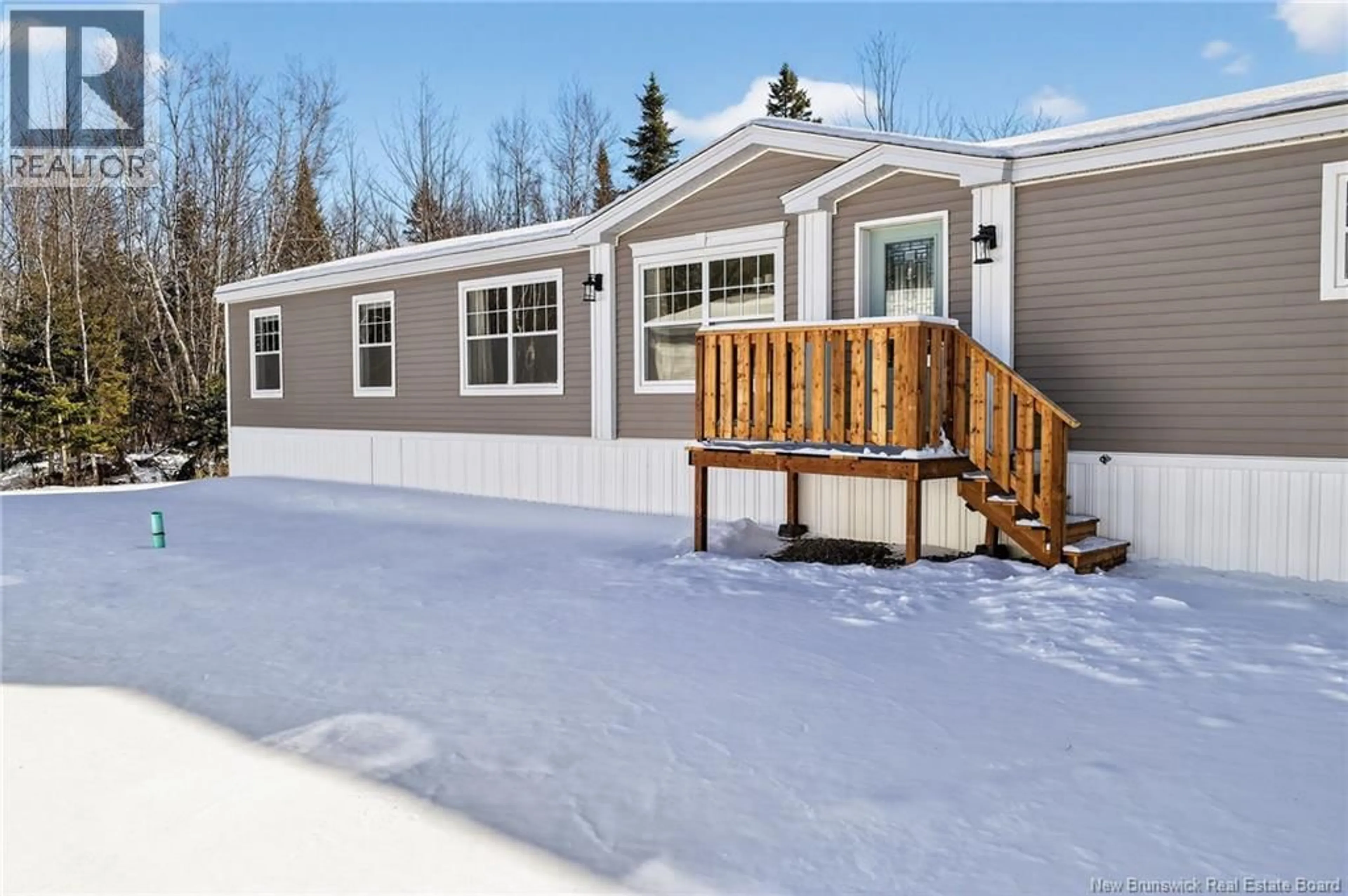 Home with vinyl exterior material, unknown for 86 RIVER EAST DRIVE, Riverview New Brunswick E1B4Y3