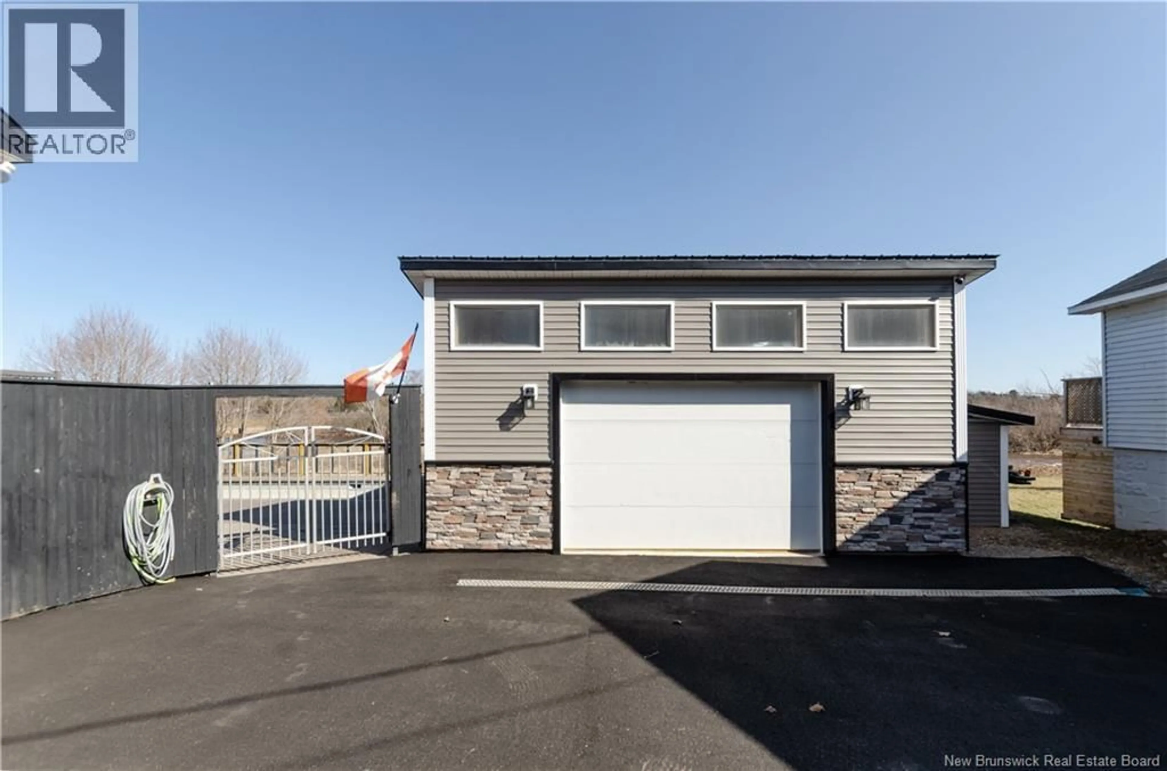 Indoor garage for 110 OLD POST ROAD, Petitcodiac New Brunswick E4Z4P1