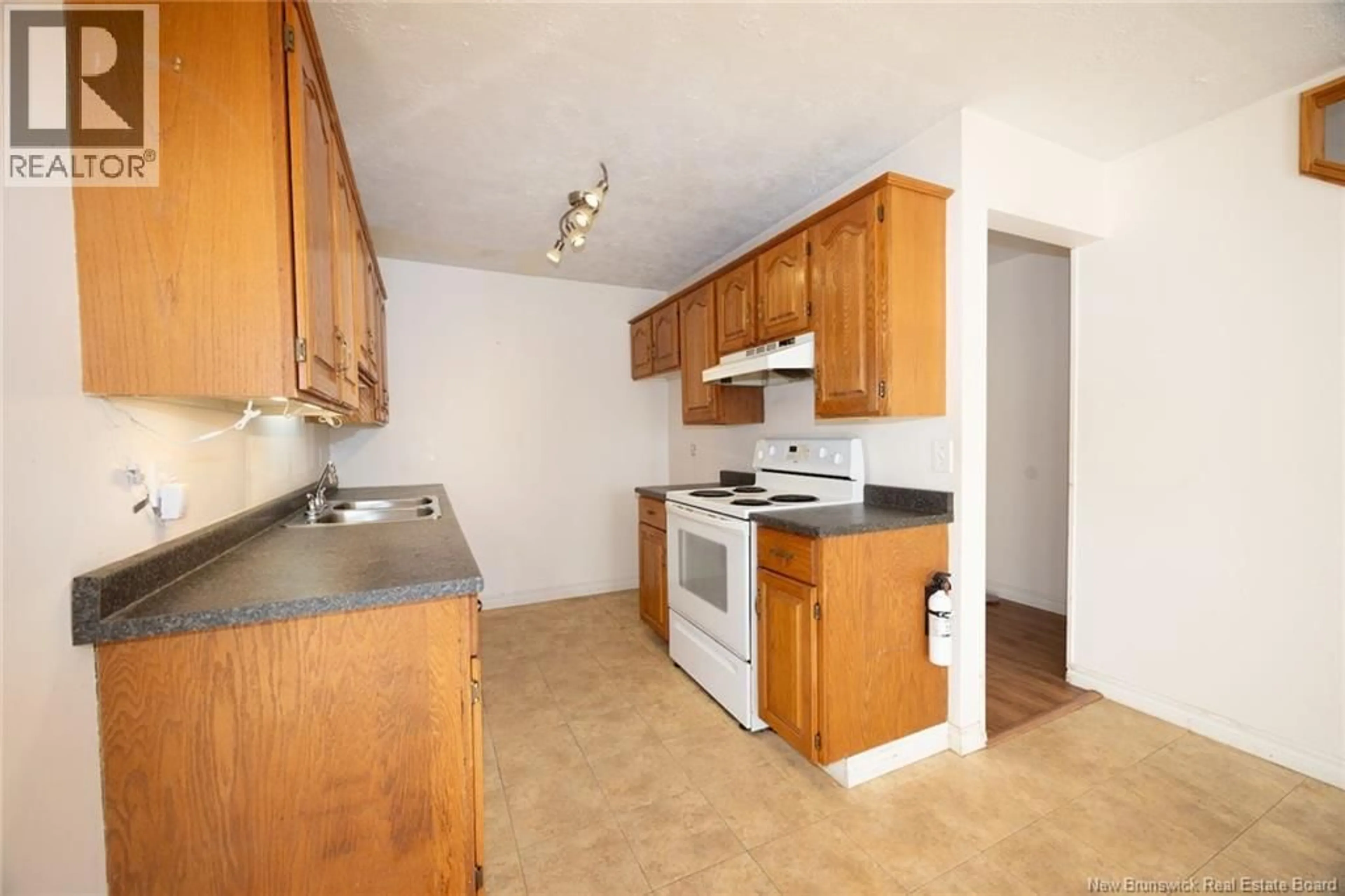 Standard kitchen, unknown for 16 - 50 COLWELL DRIVE, Fredericton New Brunswick E3A6R3