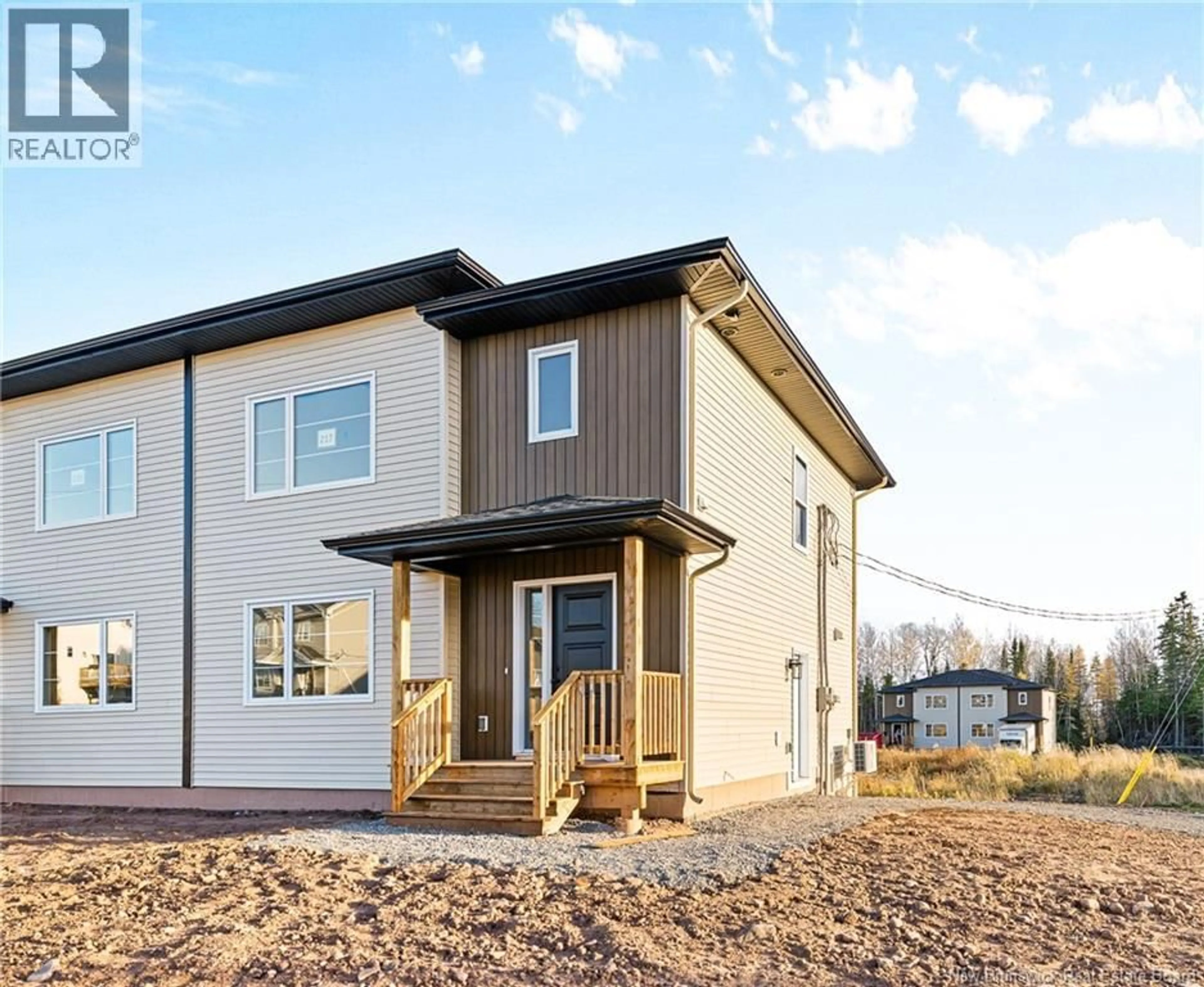 Home with vinyl exterior material, building for 320 LADY RUSSELL STREET, Moncton New Brunswick E1E0G1