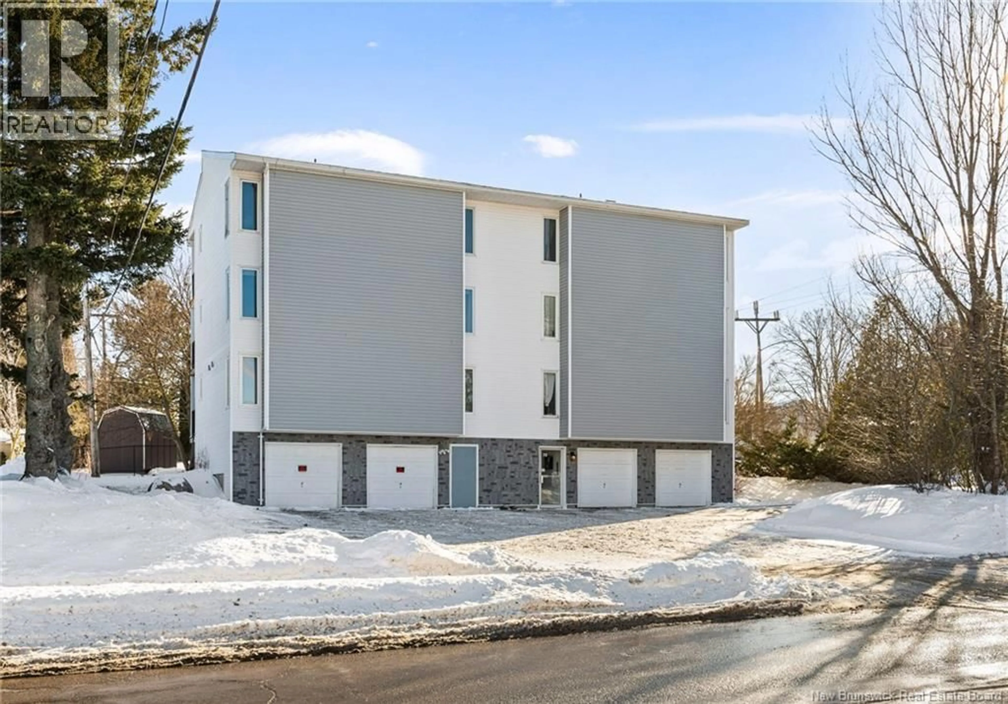 Unknown for 4 - 72 KENDRA ST, Moncton New Brunswick E1C4J9