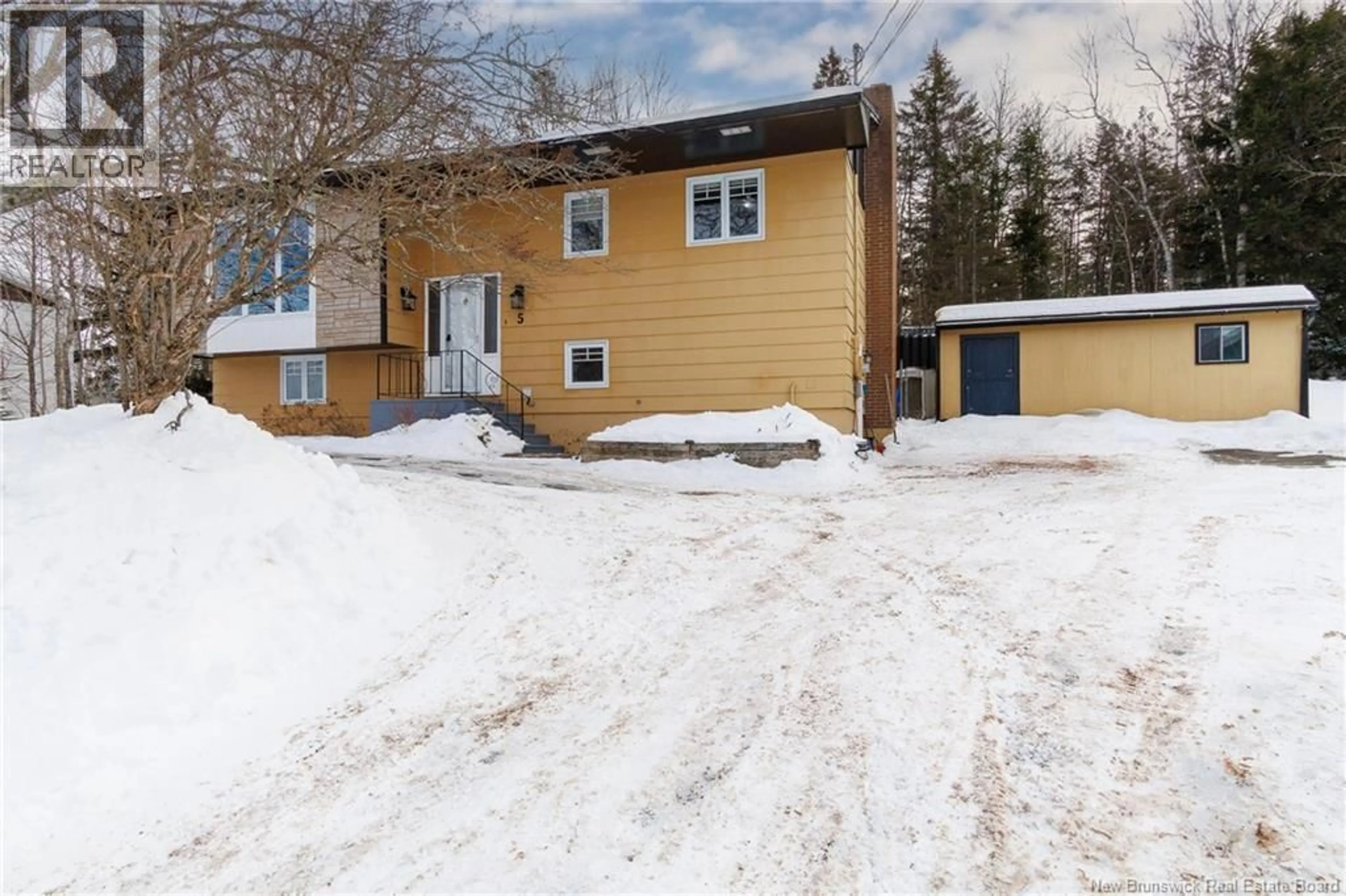 A pic from outside/outdoor area/front of a property/back of a property/a pic from drone, street for 5 BIRCHEE DRIVE, Grand Bay-Westfield New Brunswick E5K3E2
