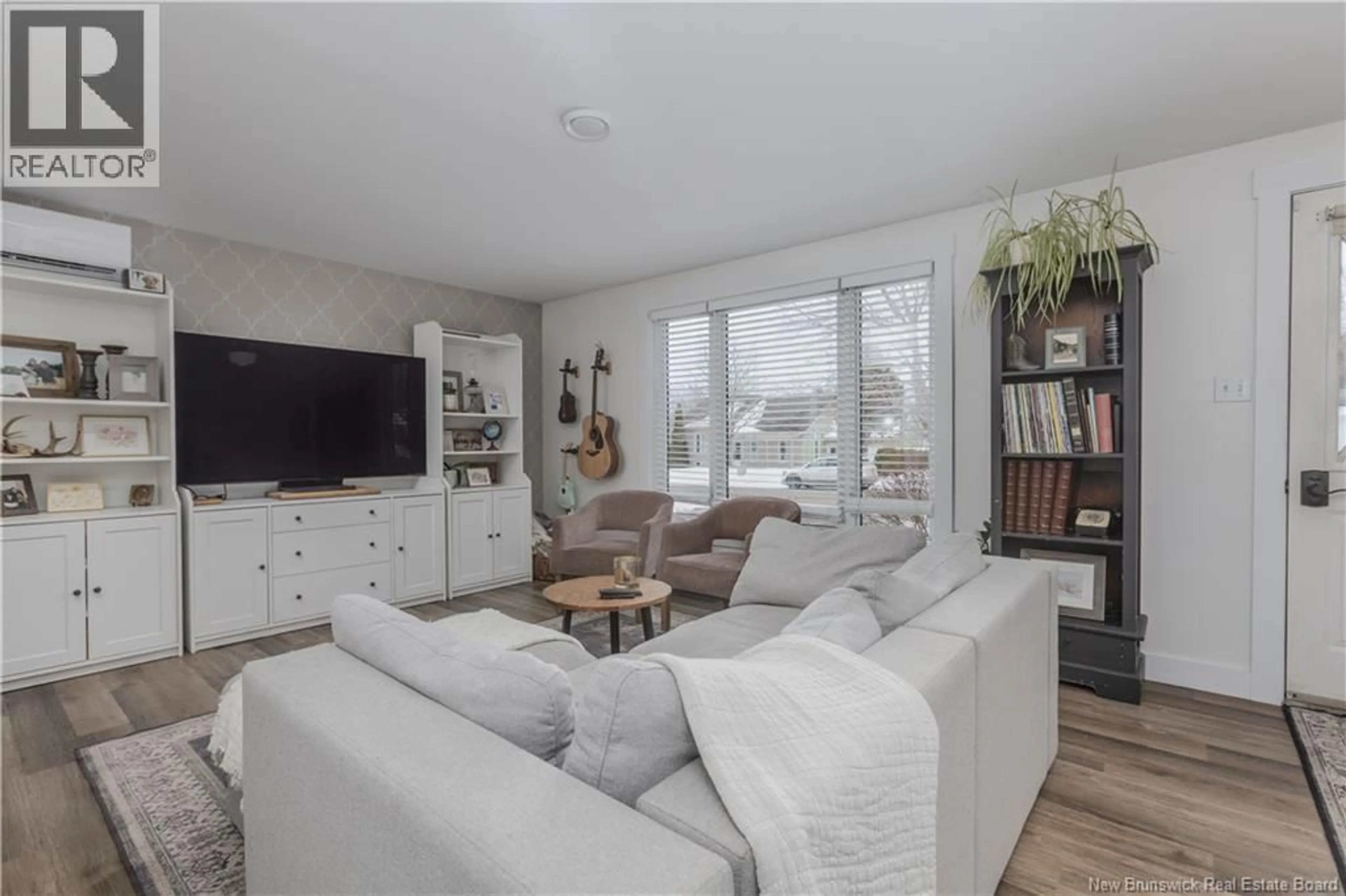 Living room with furniture, unknown for 21 CHAMPLAIN, Bouctouche New Brunswick E4S2Y7