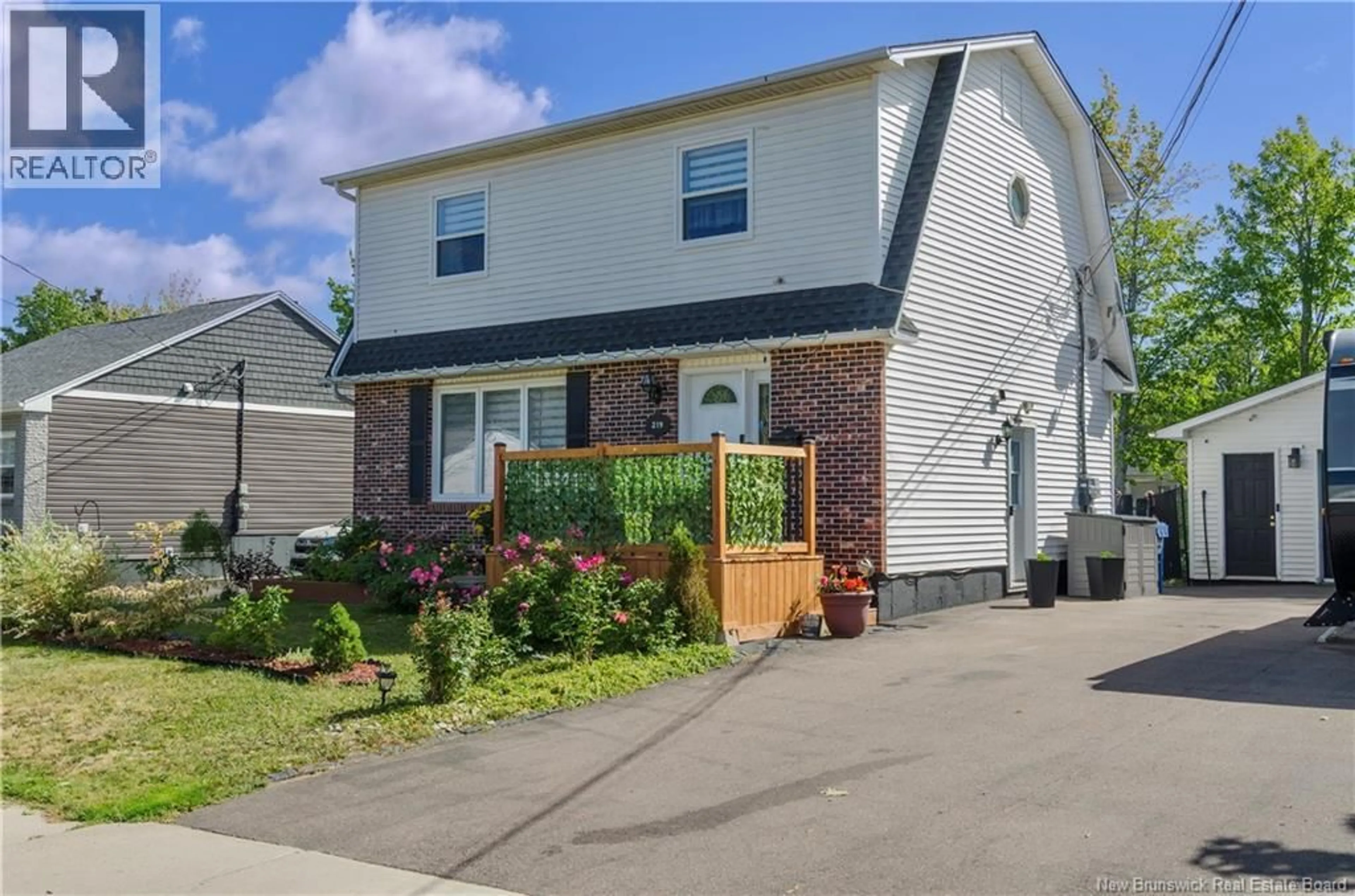 Home with vinyl exterior material, street for 219 EVERGREEN DRIVE, Moncton New Brunswick E1G2C1