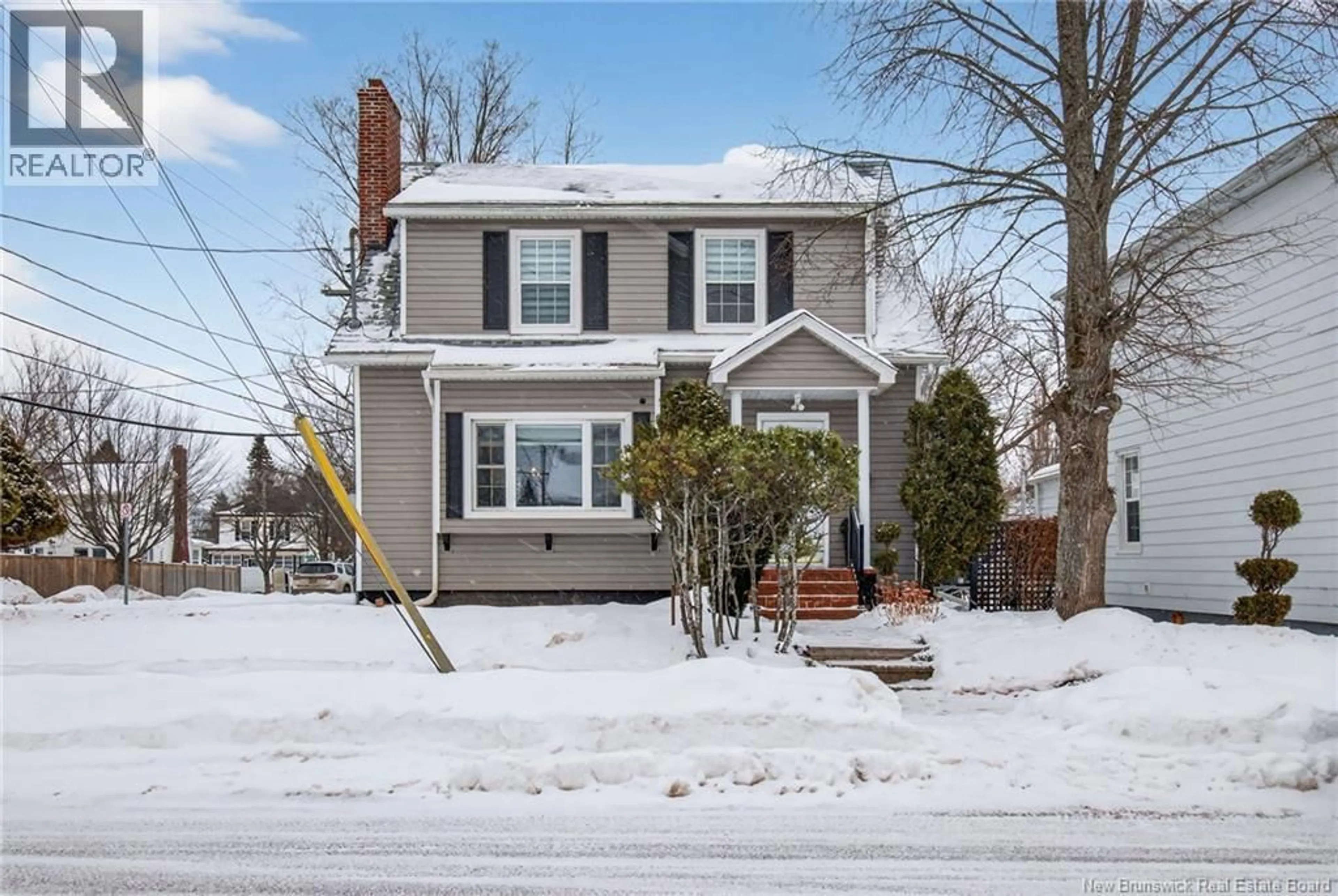 Home with vinyl exterior material, street for 113 MAPLE STREET, Moncton New Brunswick E1C6A2