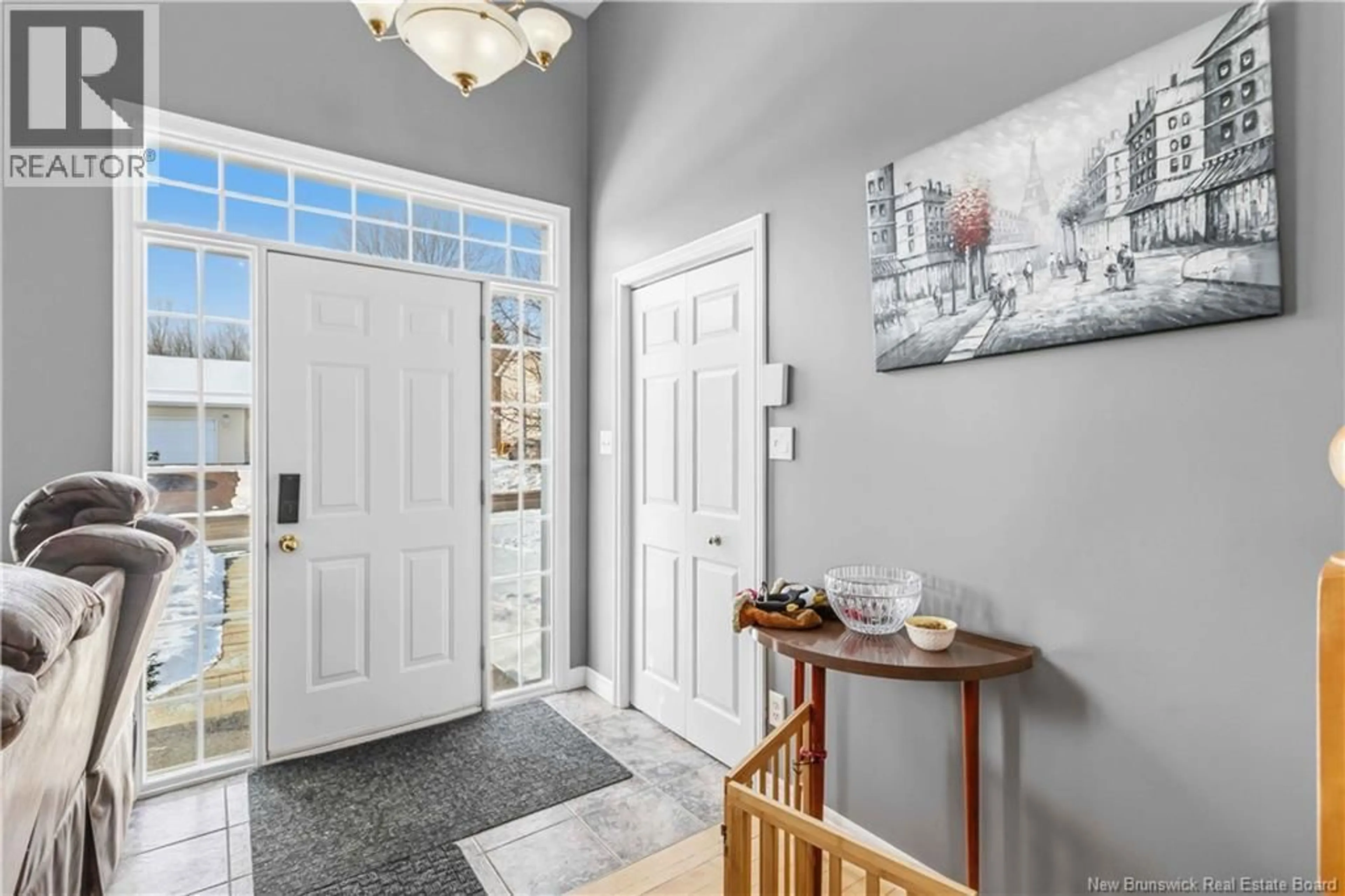 Indoor entryway for 33 LOTUSROW DRIVE, Moncton New Brunswick E1E4W1