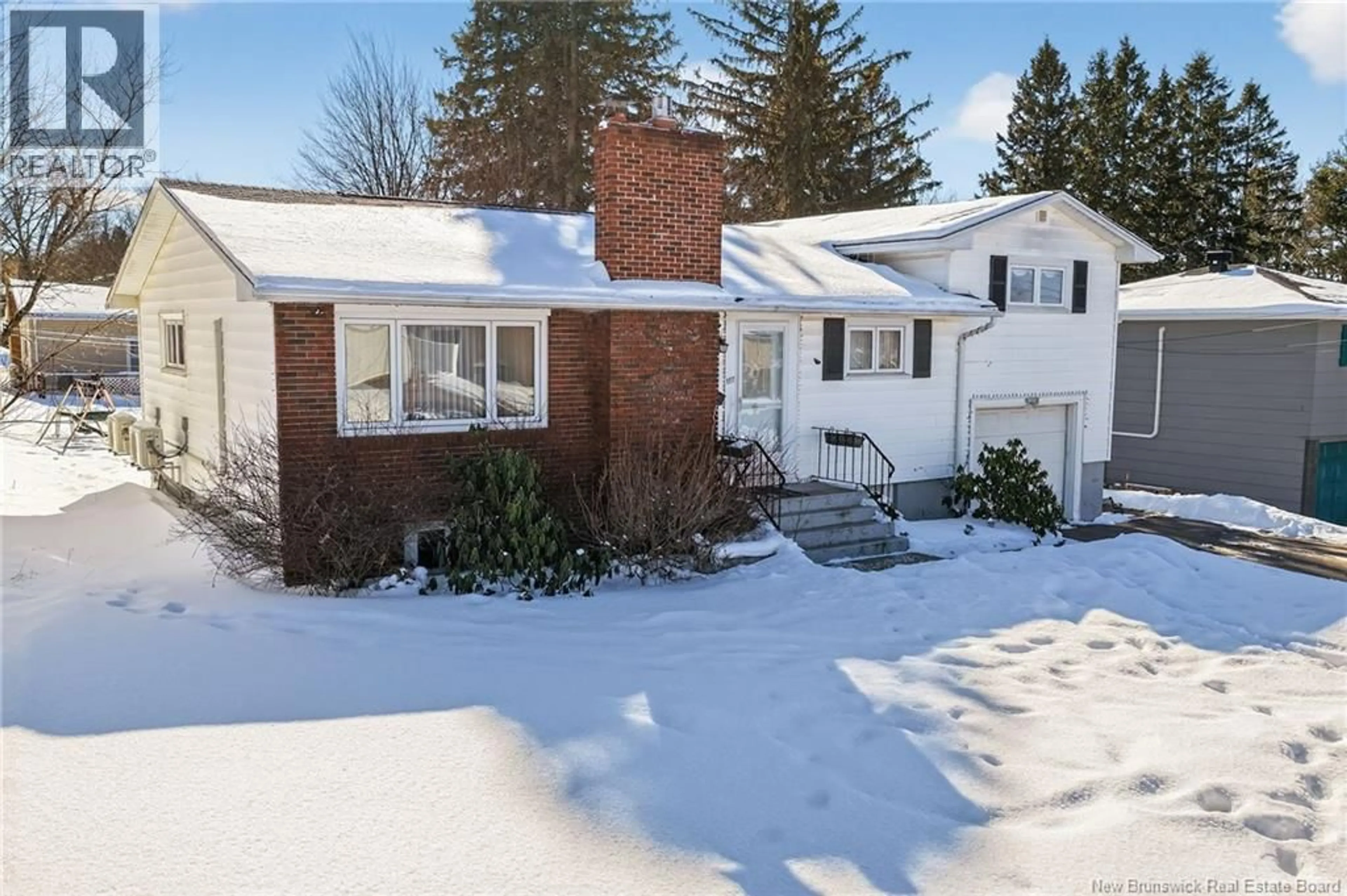 A pic from outside/outdoor area/front of a property/back of a property/a pic from drone, street for 117 LUMSDEN ROAD, Riverview New Brunswick E1B2J6