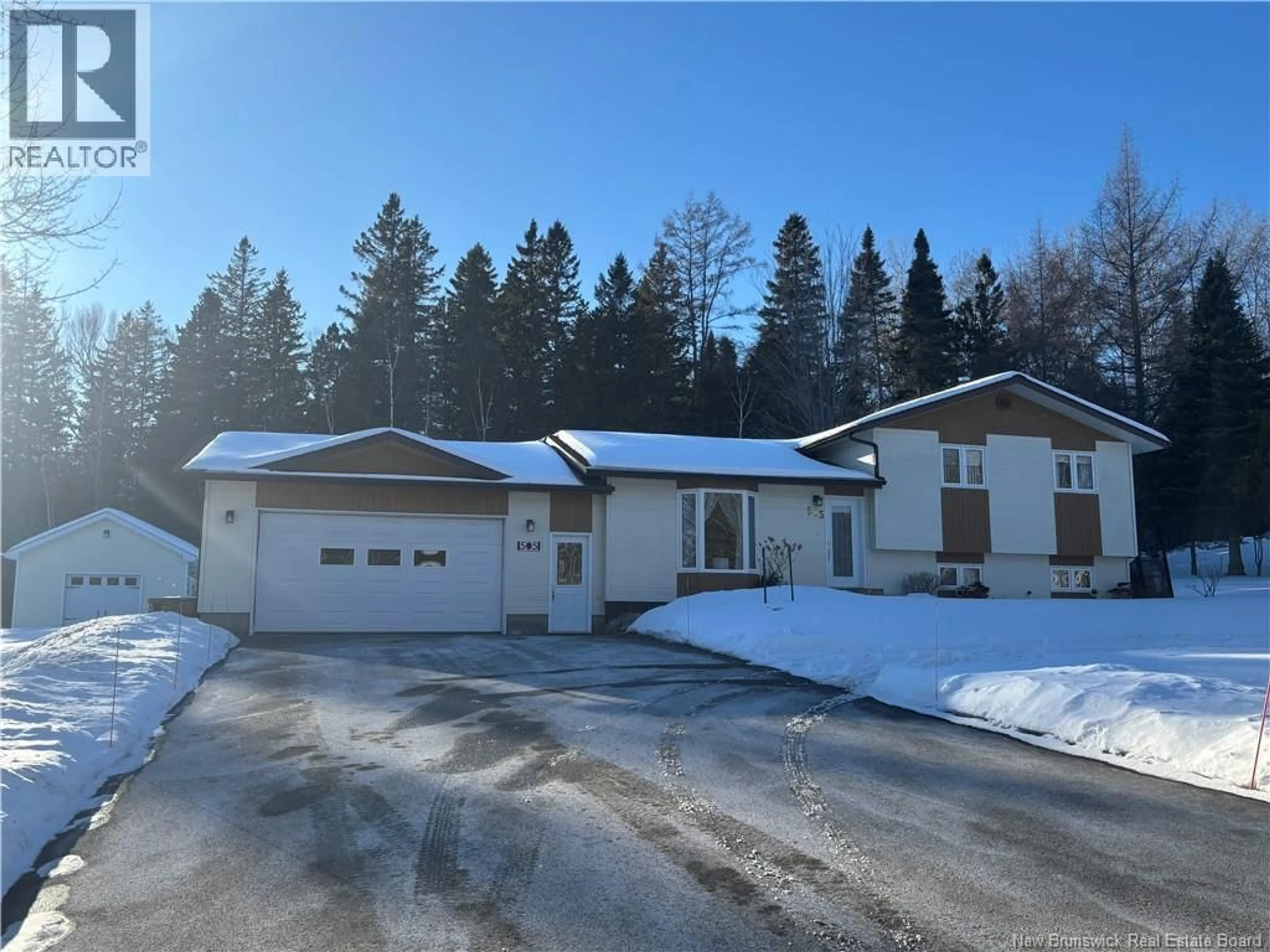 A pic from outside/outdoor area/front of a property/back of a property/a pic from drone, street for 505 DALE AVENUE, North Tetagouche New Brunswick E2A4Y9