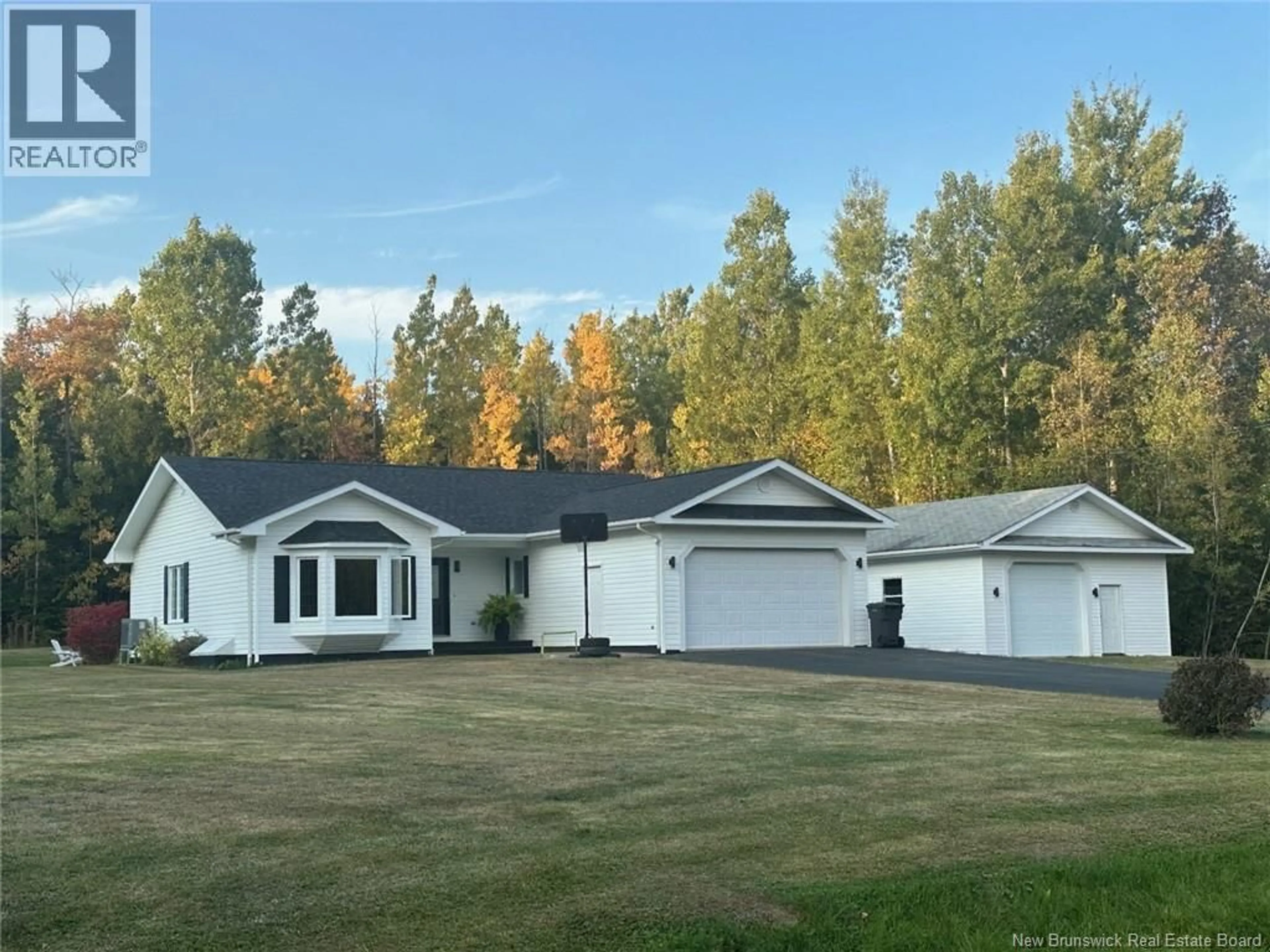 Home with vinyl exterior material, unknown for 17 BEATTY DRIVE, Lower Woodstock New Brunswick E7M4C6
