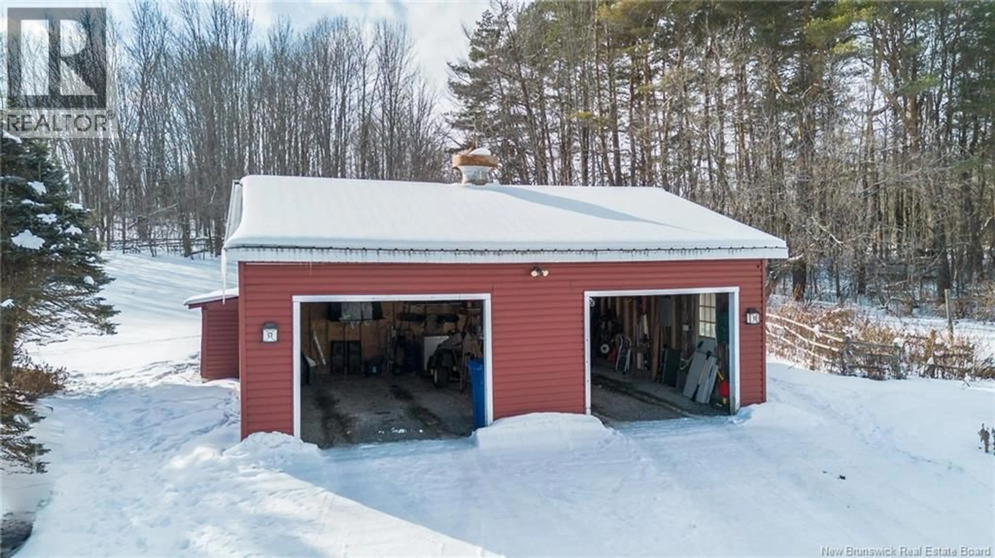 Indoor garage for 124 RIVERVIEW DRIVE, Florenceville-Bristol New Brunswick E7L3M3