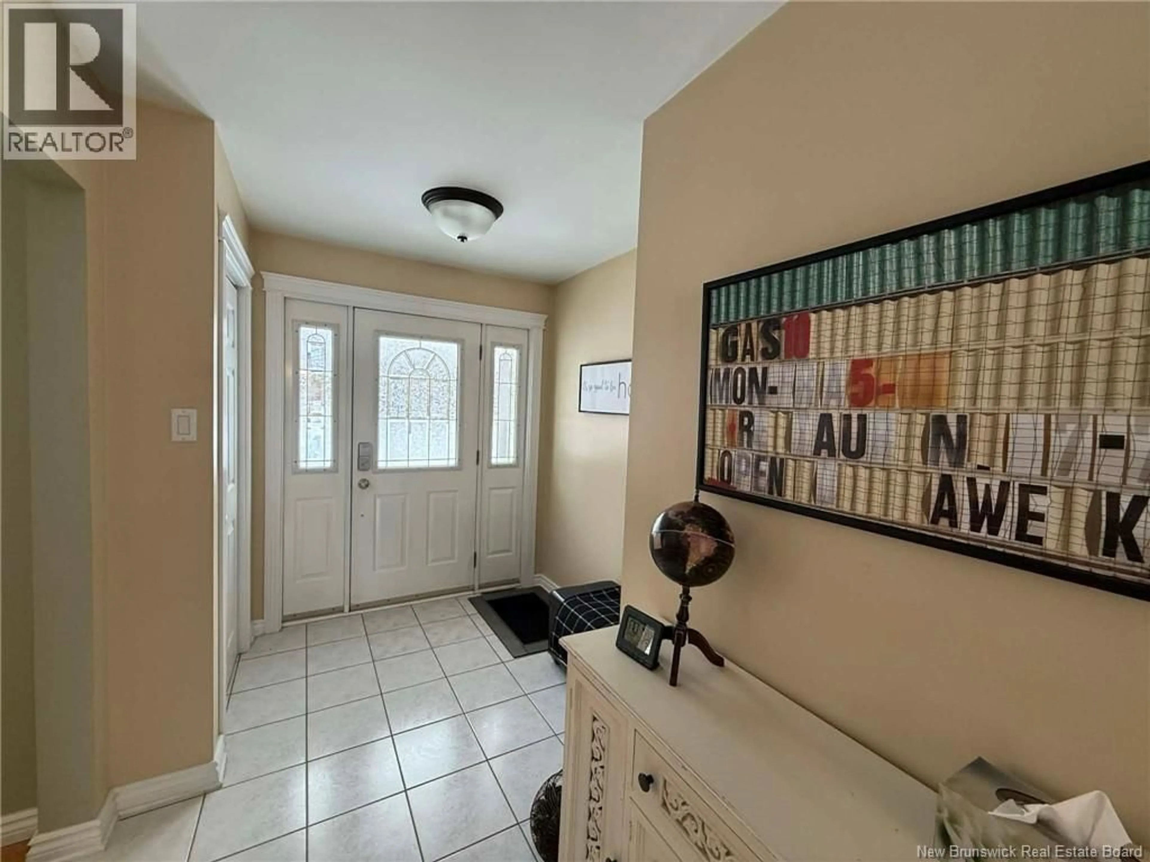 Indoor entryway for 10501 105 ROUTE, Upper Kent New Brunswick E7J2B5