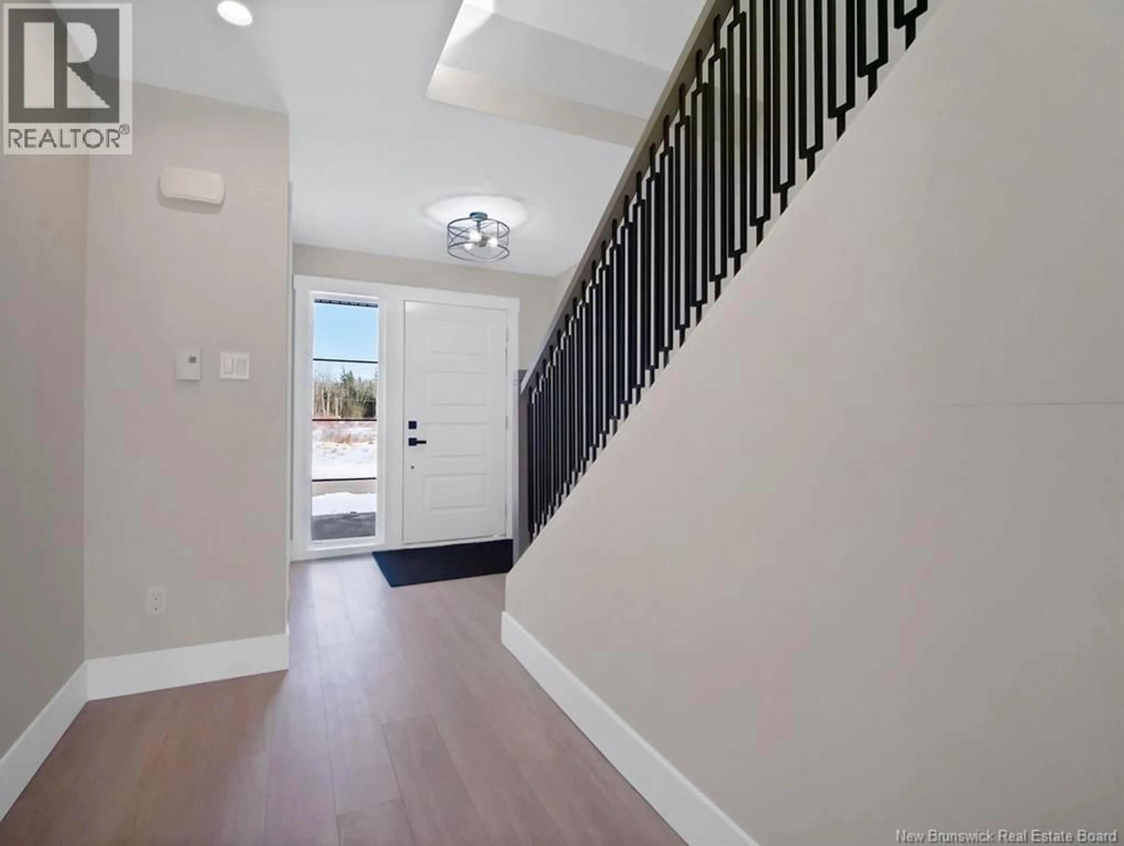 Indoor foyer for 126 EDINGTON STREET, Moncton New Brunswick E1E0G6