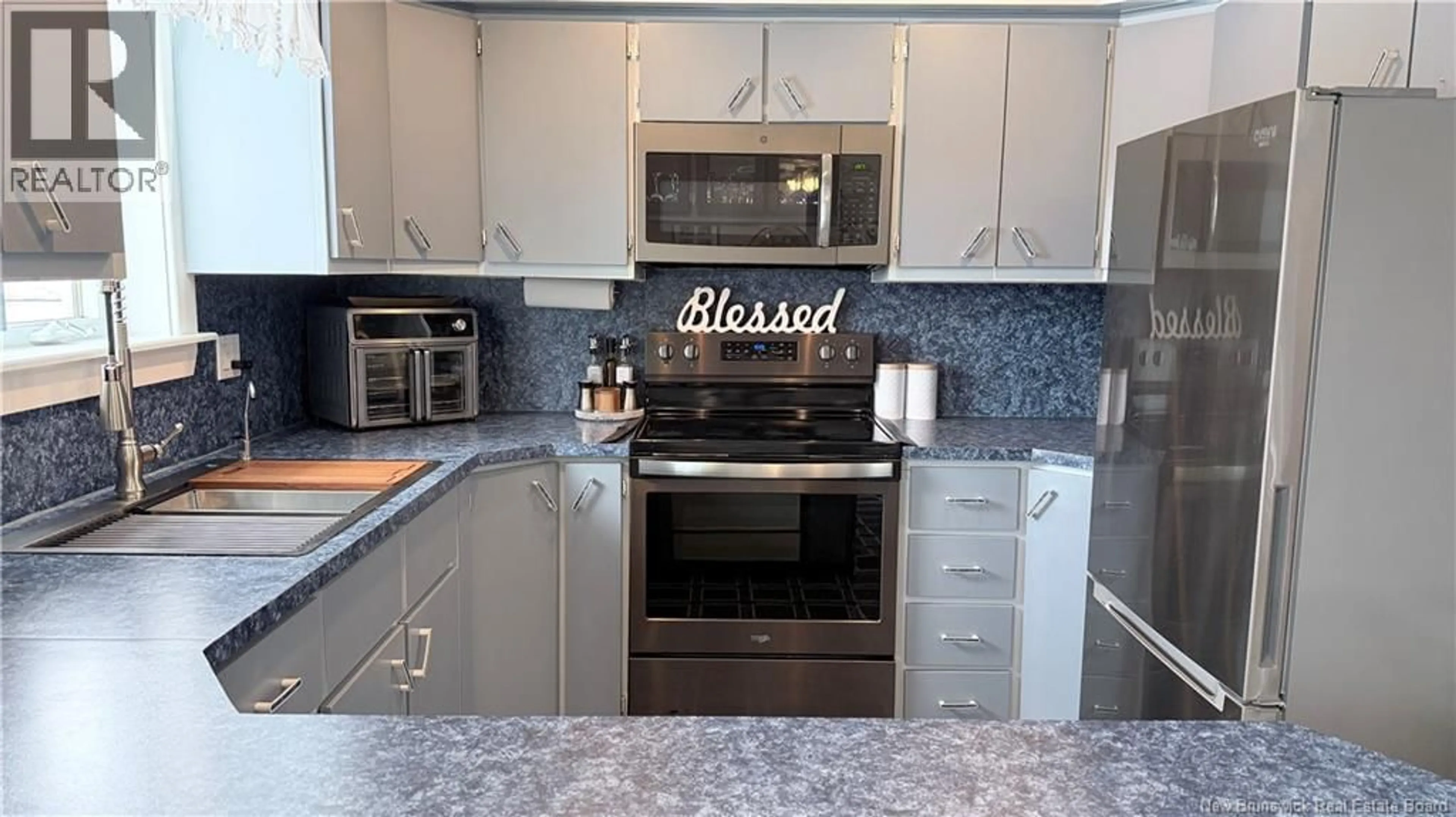 Standard kitchen, unknown for 1272 ROUTE 205, Clair New Brunswick E7A1Y2