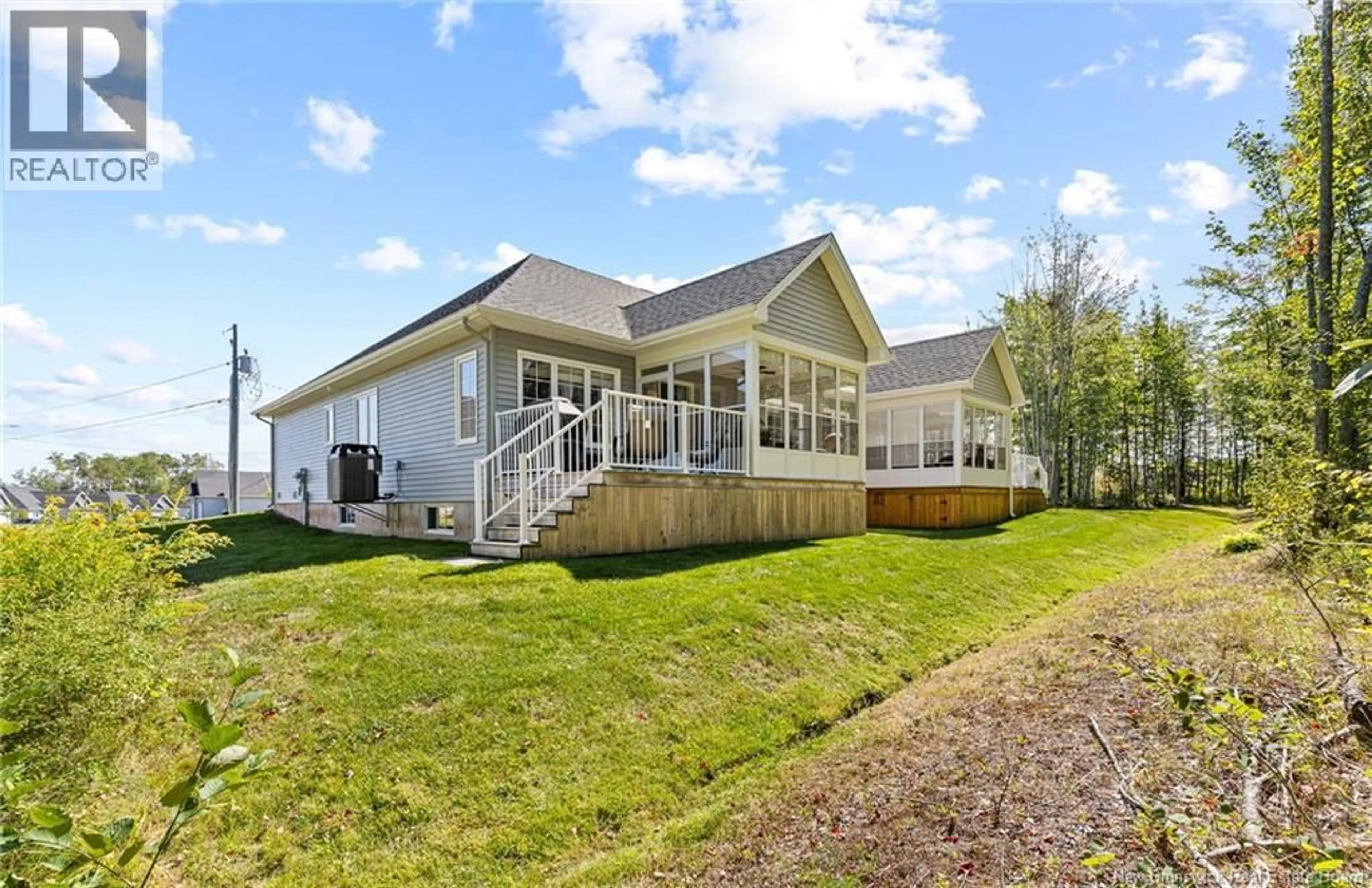 Home with vinyl exterior material, water/lake/river/ocean view for 90 DELPECH, Moncton New Brunswick E1G6B2