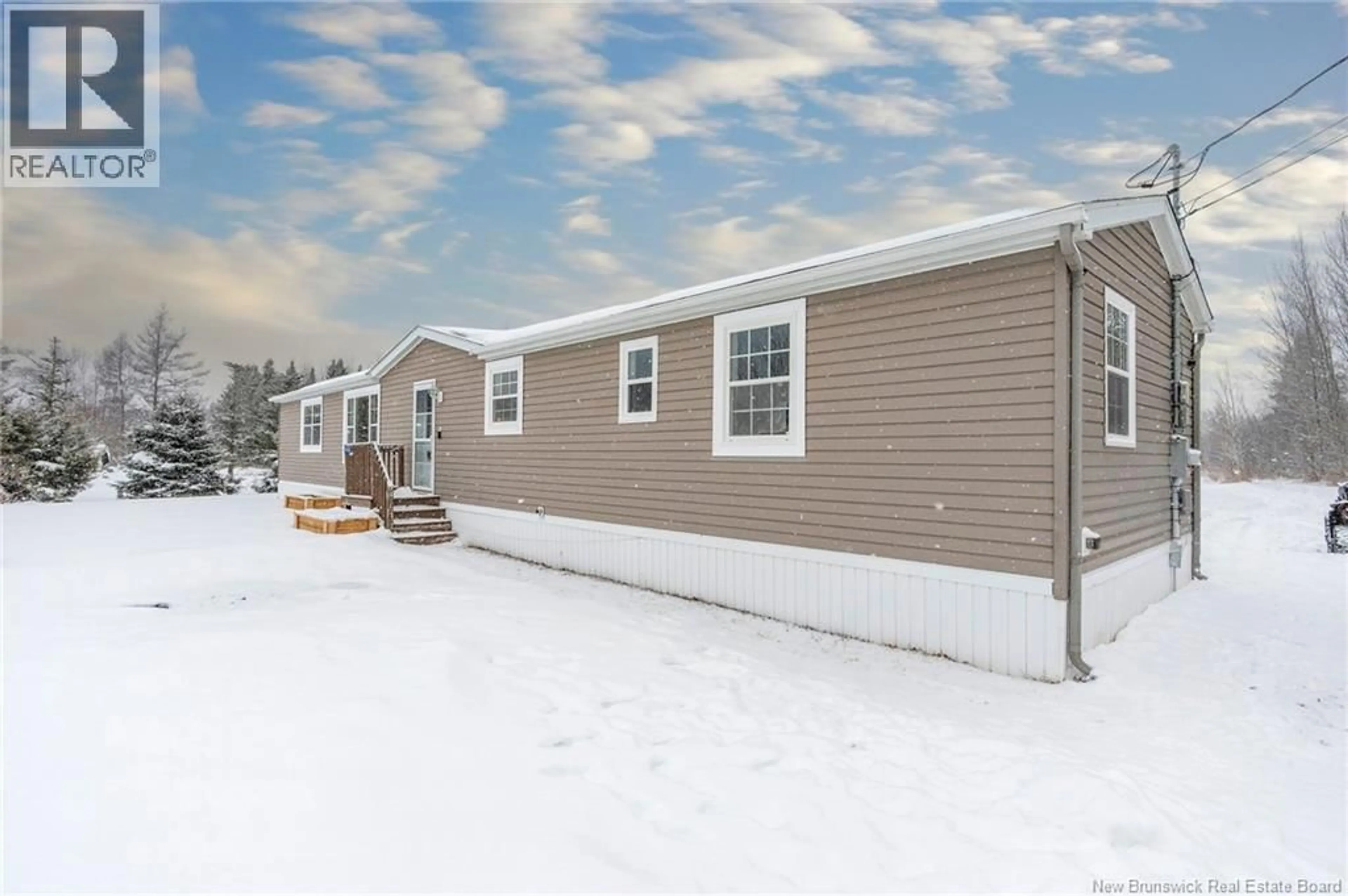 Home with vinyl exterior material, unknown for 940 SAINT ANDRE ROAD, Saint-Andre-LeBlanc New Brunswick E4P6E9