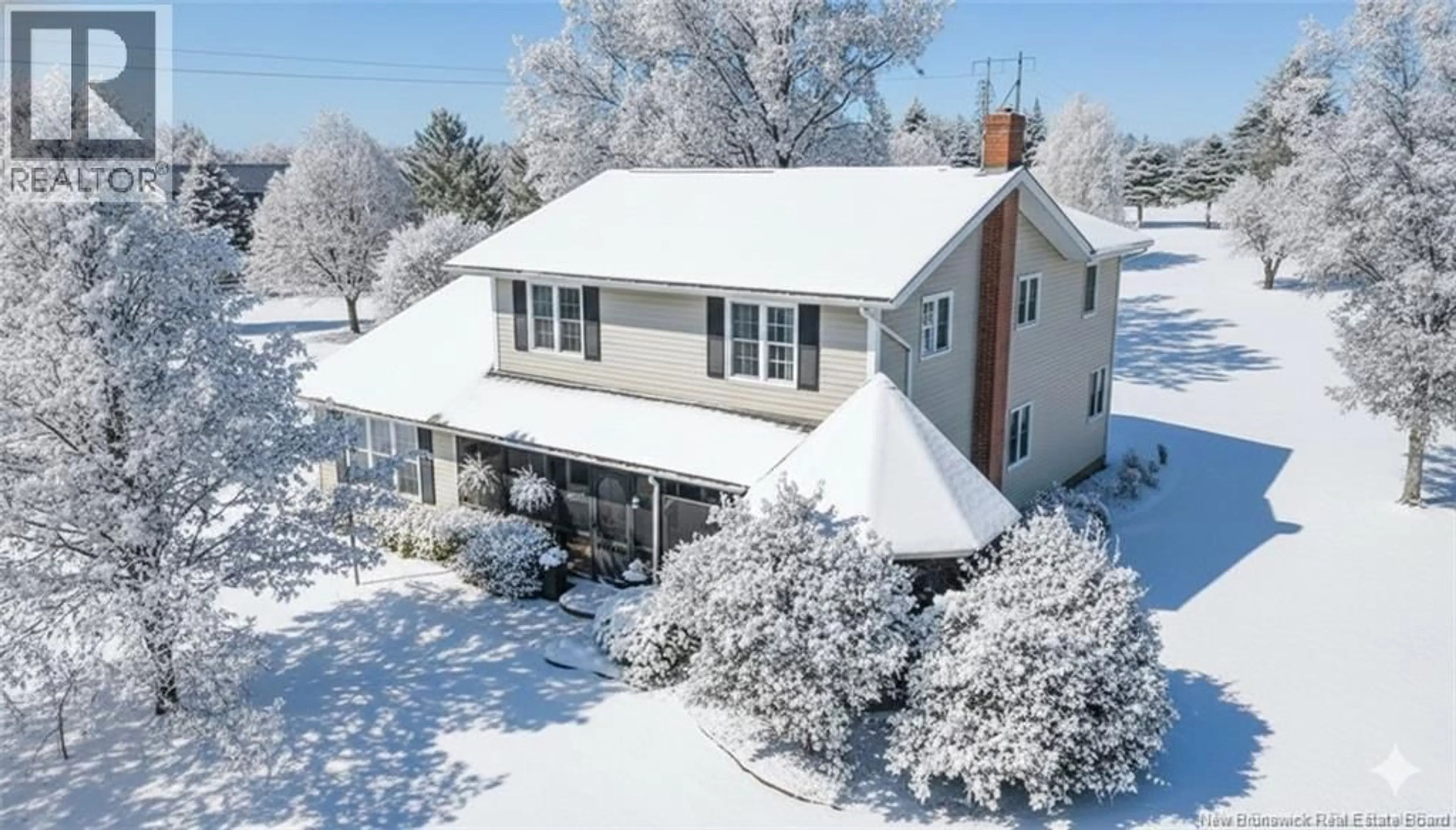 A pic from outside/outdoor area/front of a property/back of a property/a pic from drone, street for 142 REELEDER COURT, Greenfield New Brunswick E7L3C2