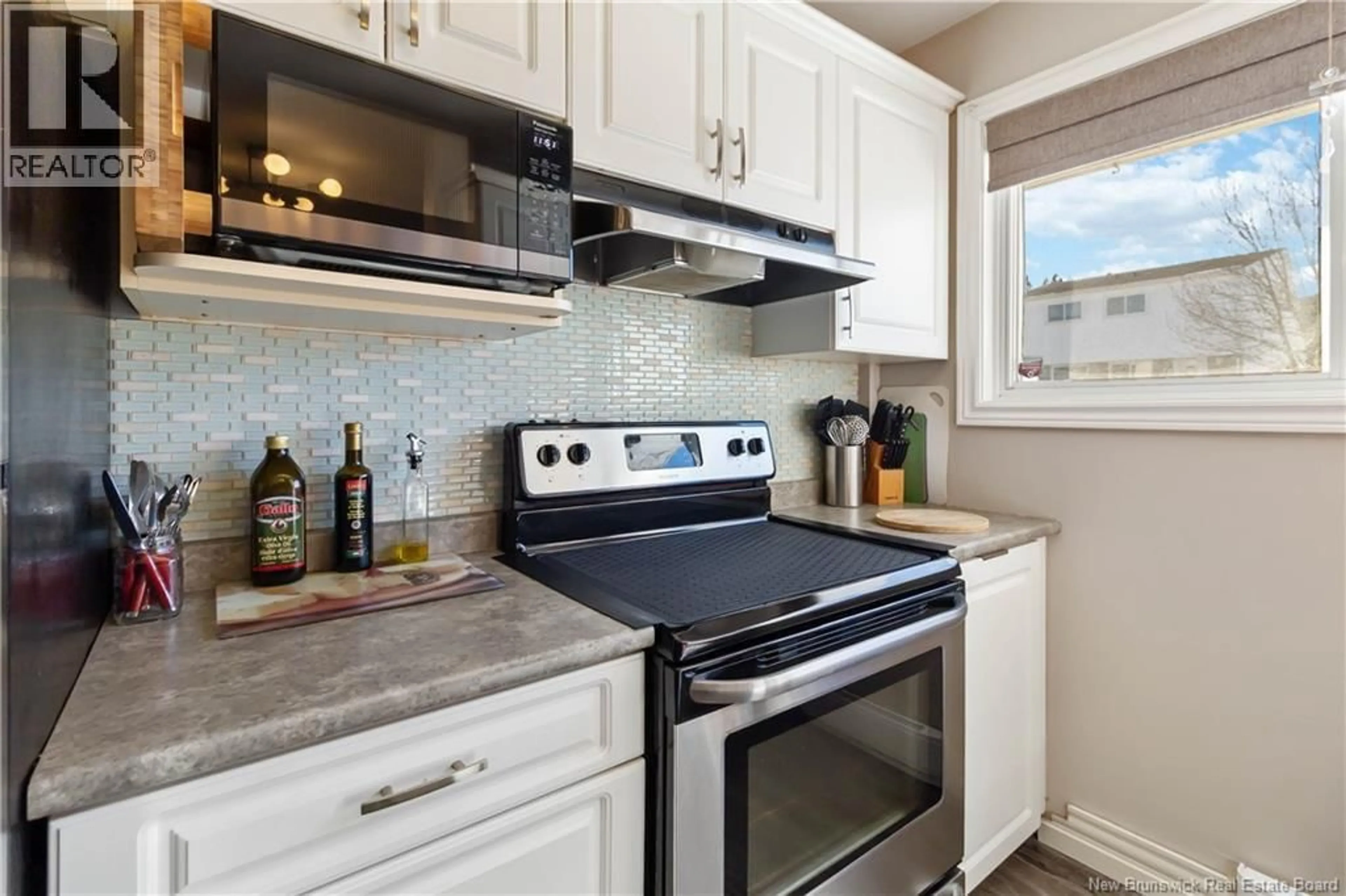 Standard kitchen, ceramic/tile floor for 19 - 24 SUFFOLK STREET, Riverview New Brunswick E1B4K6