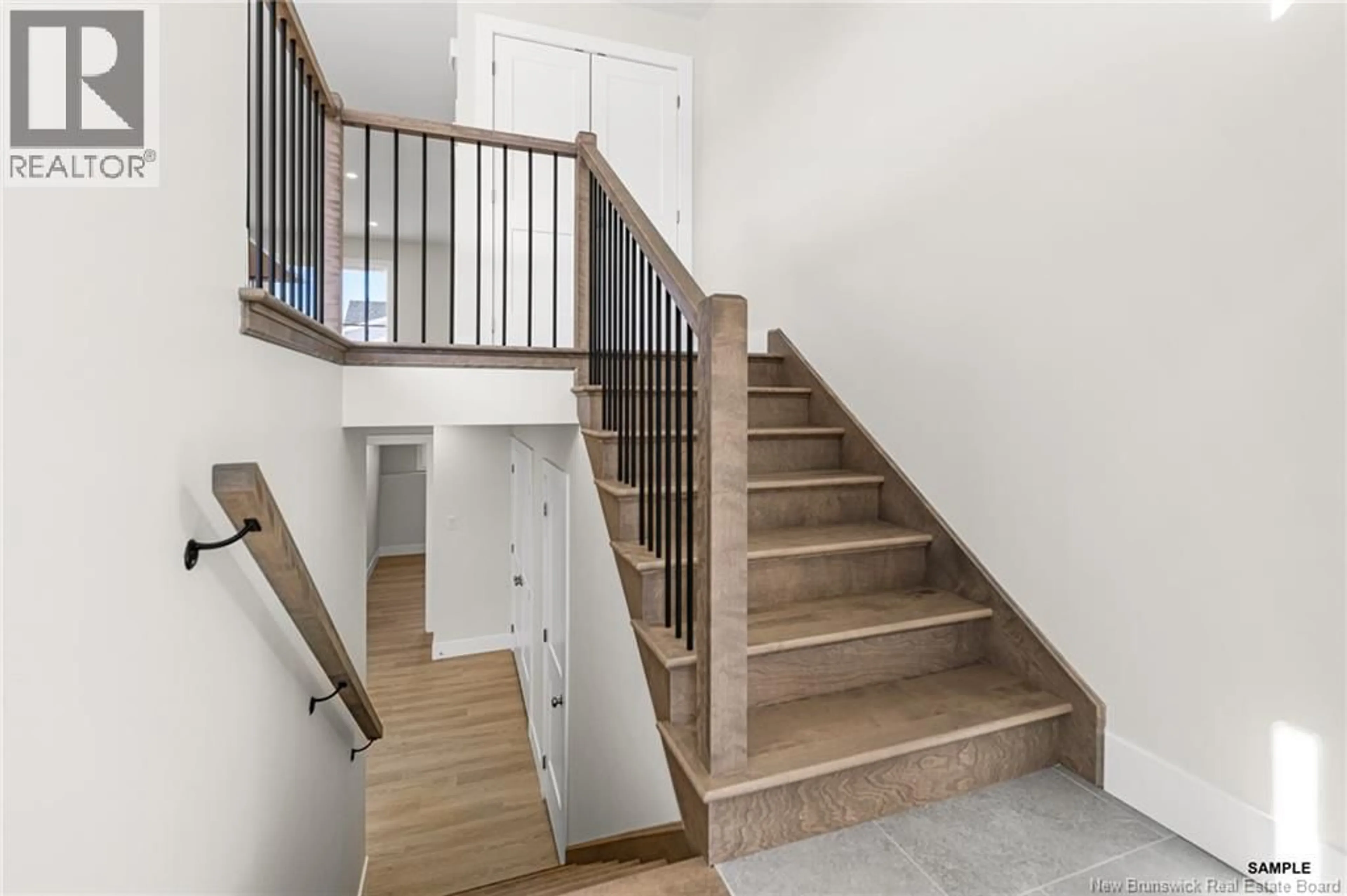 Stairs for 254 DES ELEVES STREET, Dieppe New Brunswick E1A4V6