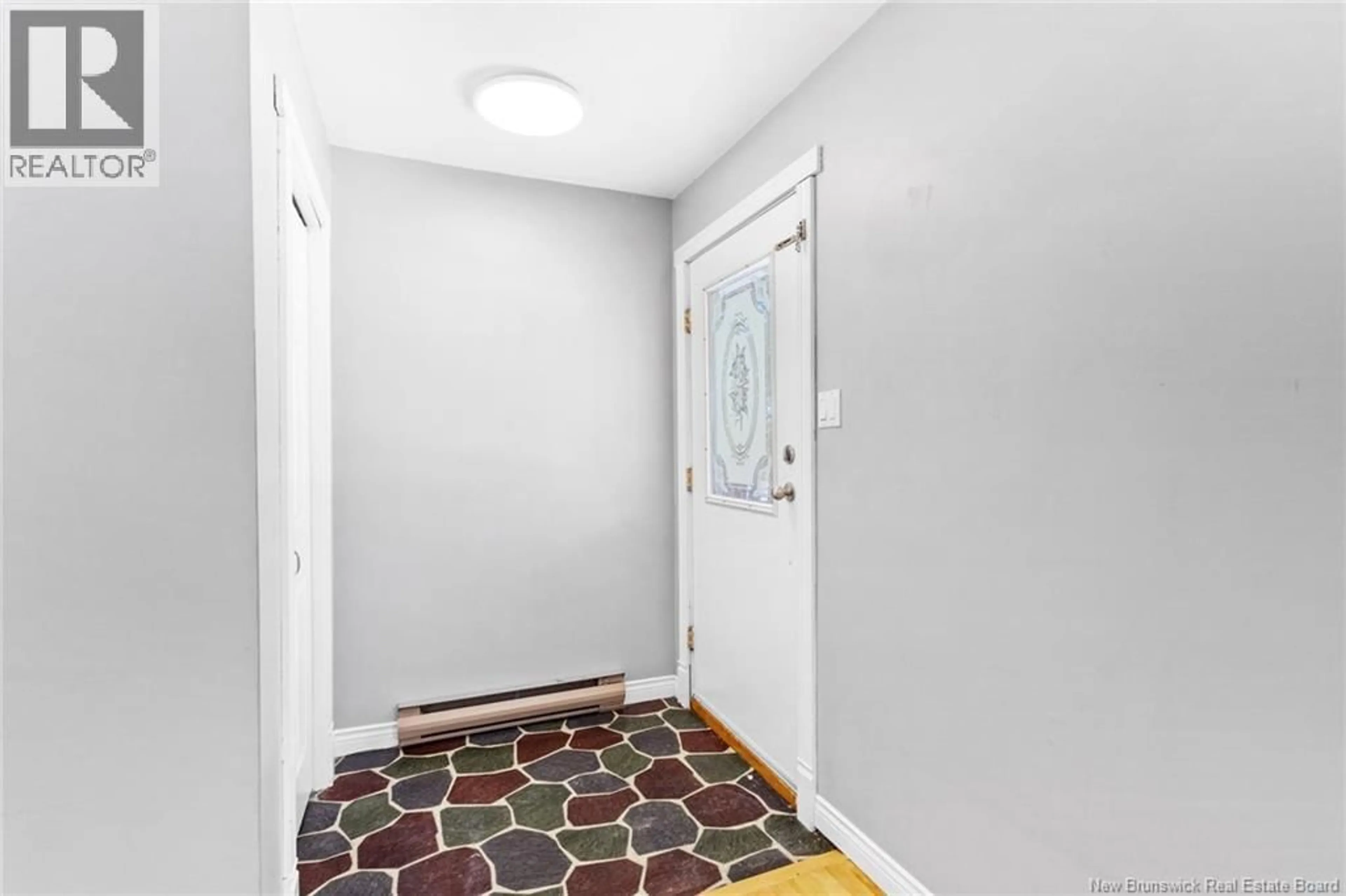 Indoor foyer for 103 HERITAGE AVENUE, New Maryland New Brunswick E3C1E9