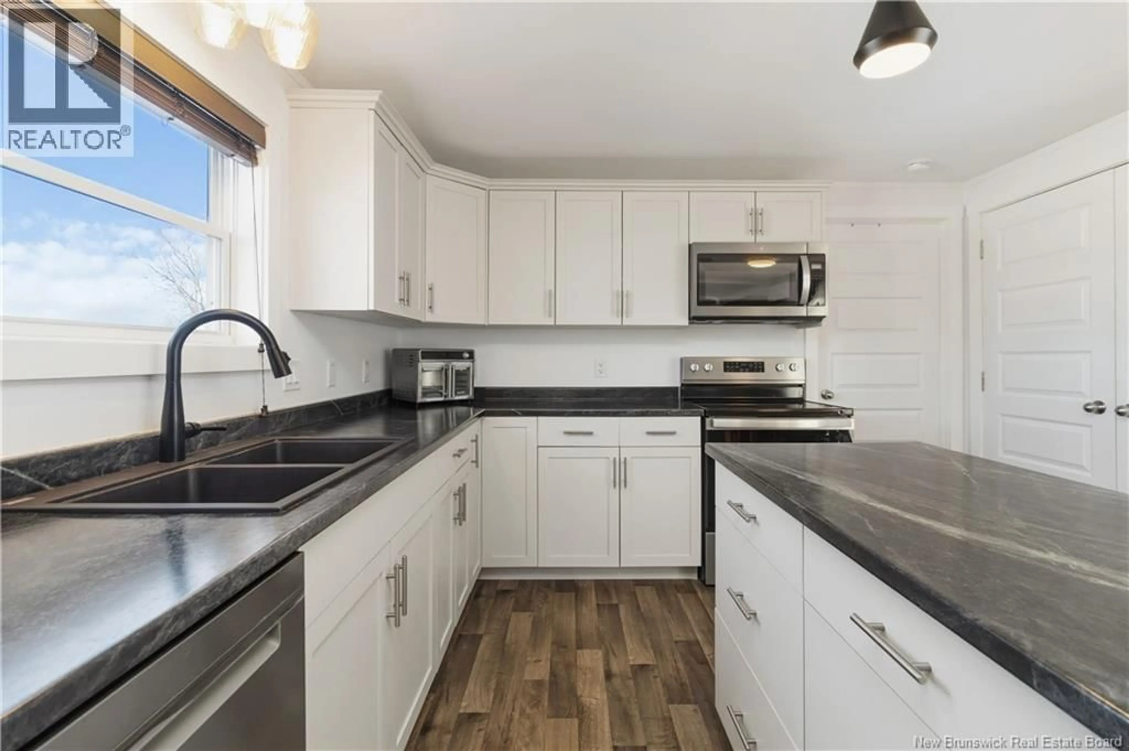 Standard kitchen, unknown for 61 MOSS LANE, Riverview New Brunswick E1B5A9