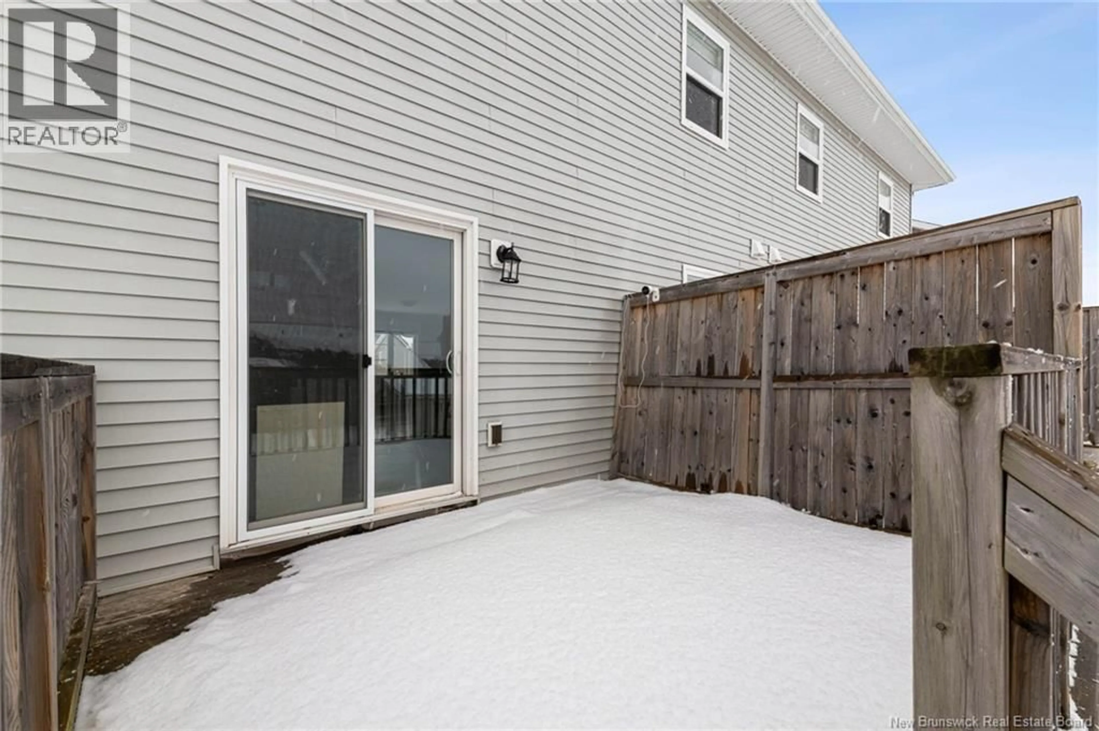 Patio, street for 74 EDINGTON STREET, Moncton New Brunswick E1E0G6