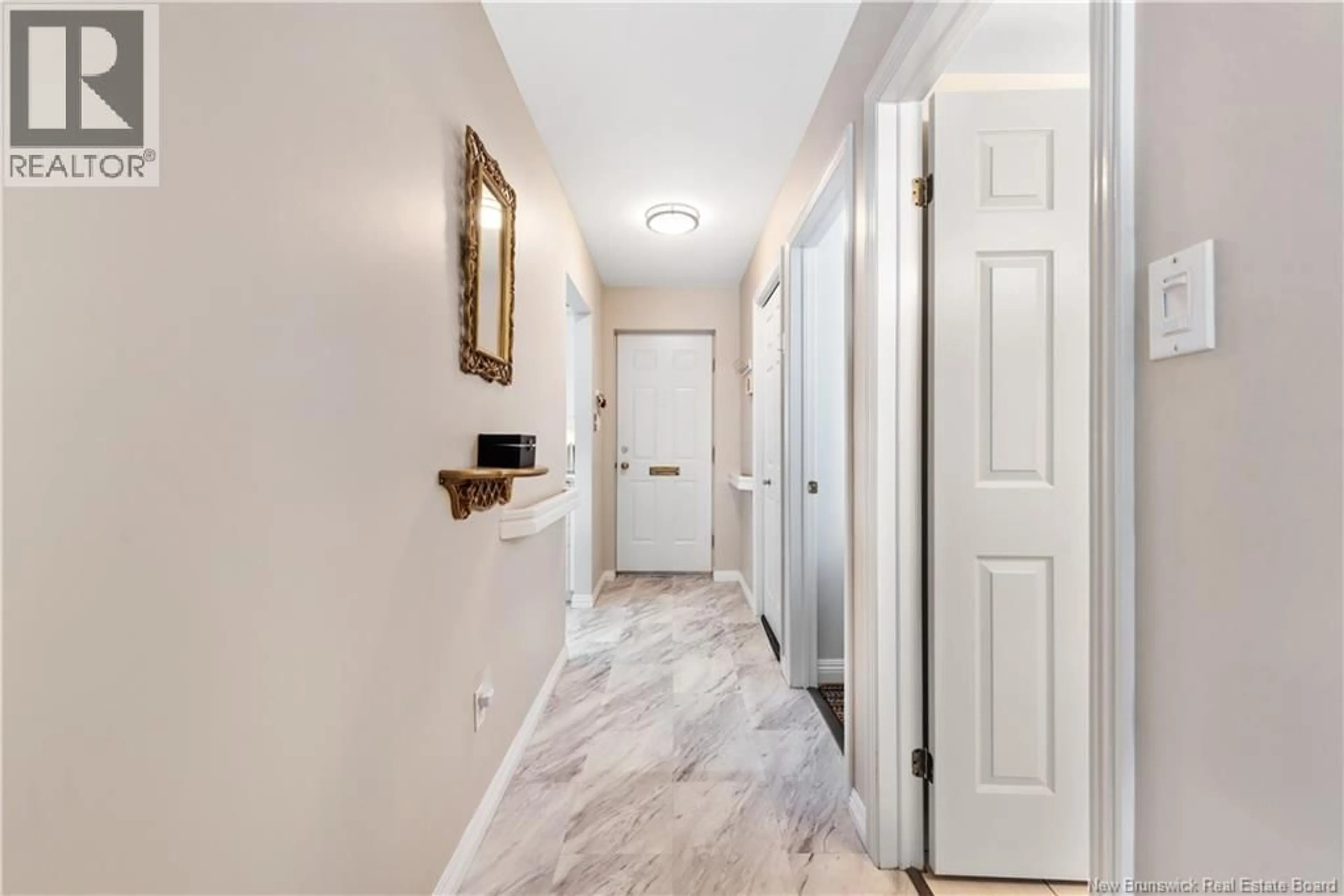 Indoor entryway for 38 - 50 MCAULEY, Moncton New Brunswick E1A6R2