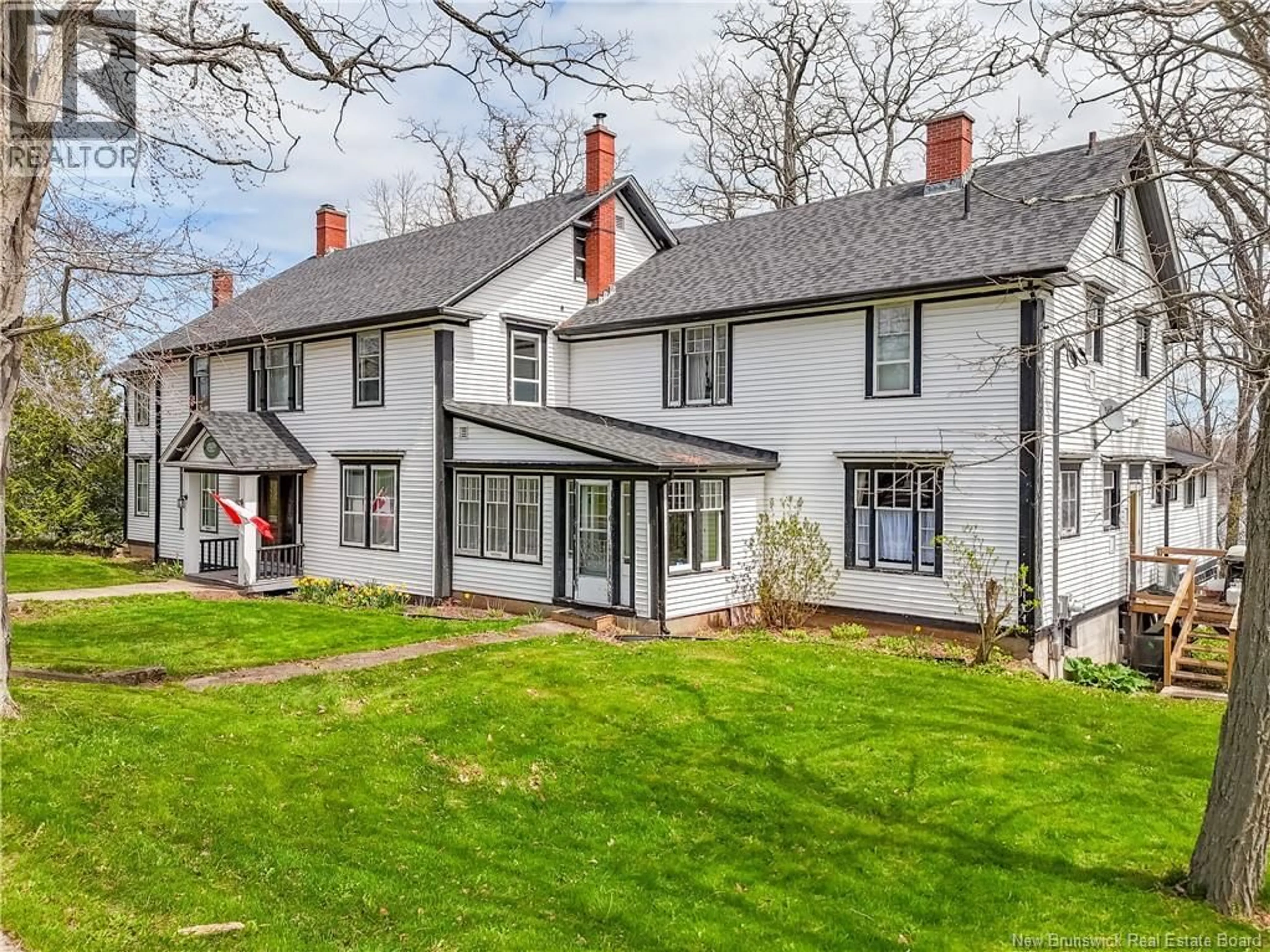 A pic from outside/outdoor area/front of a property/back of a property/a pic from drone, street for 74 FRONT STREET, Gagetown New Brunswick E5M1A1