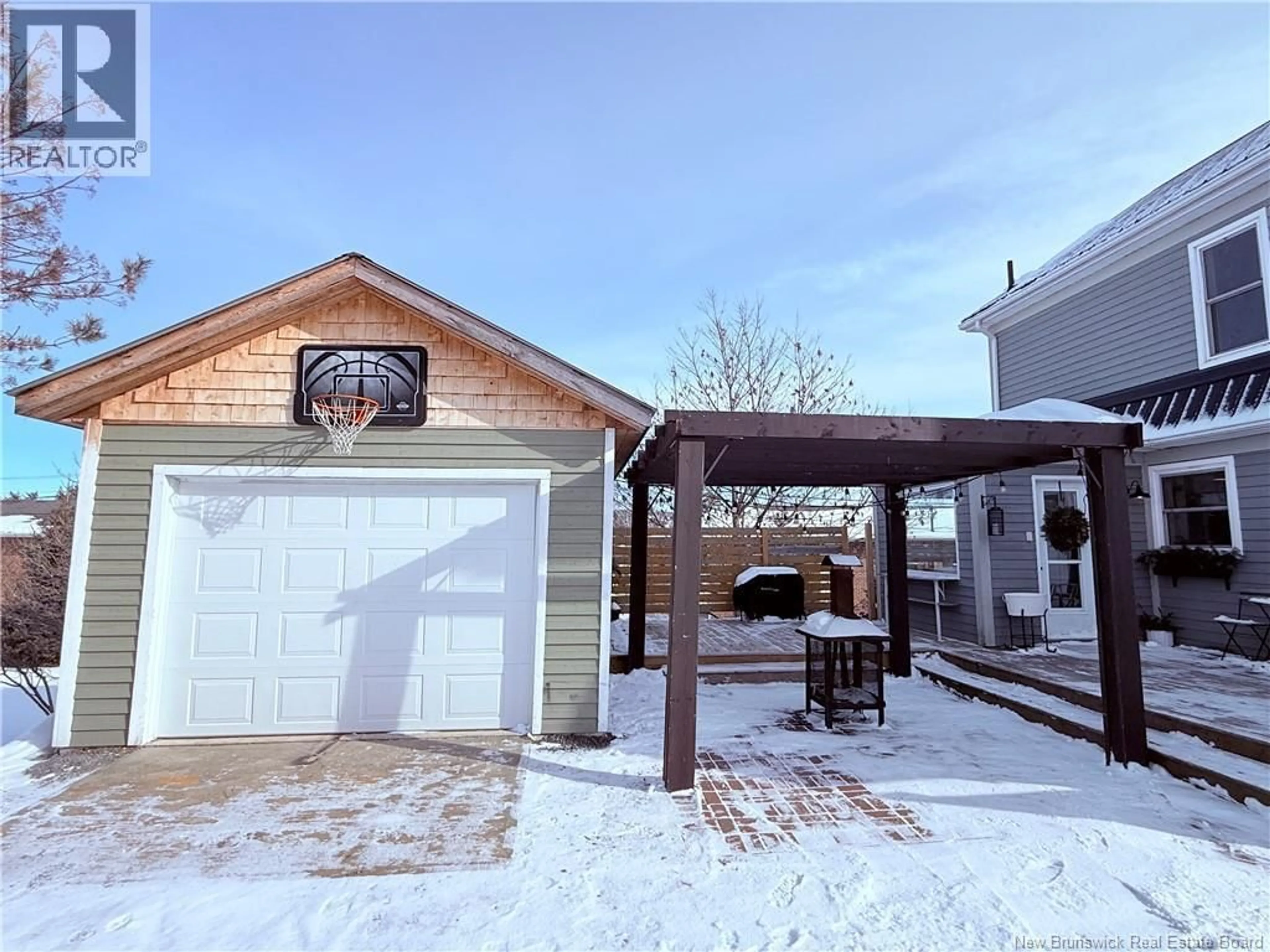 Indoor garage for 116 EASTWOOD DRIVE, Woodstock New Brunswick E7M1P4