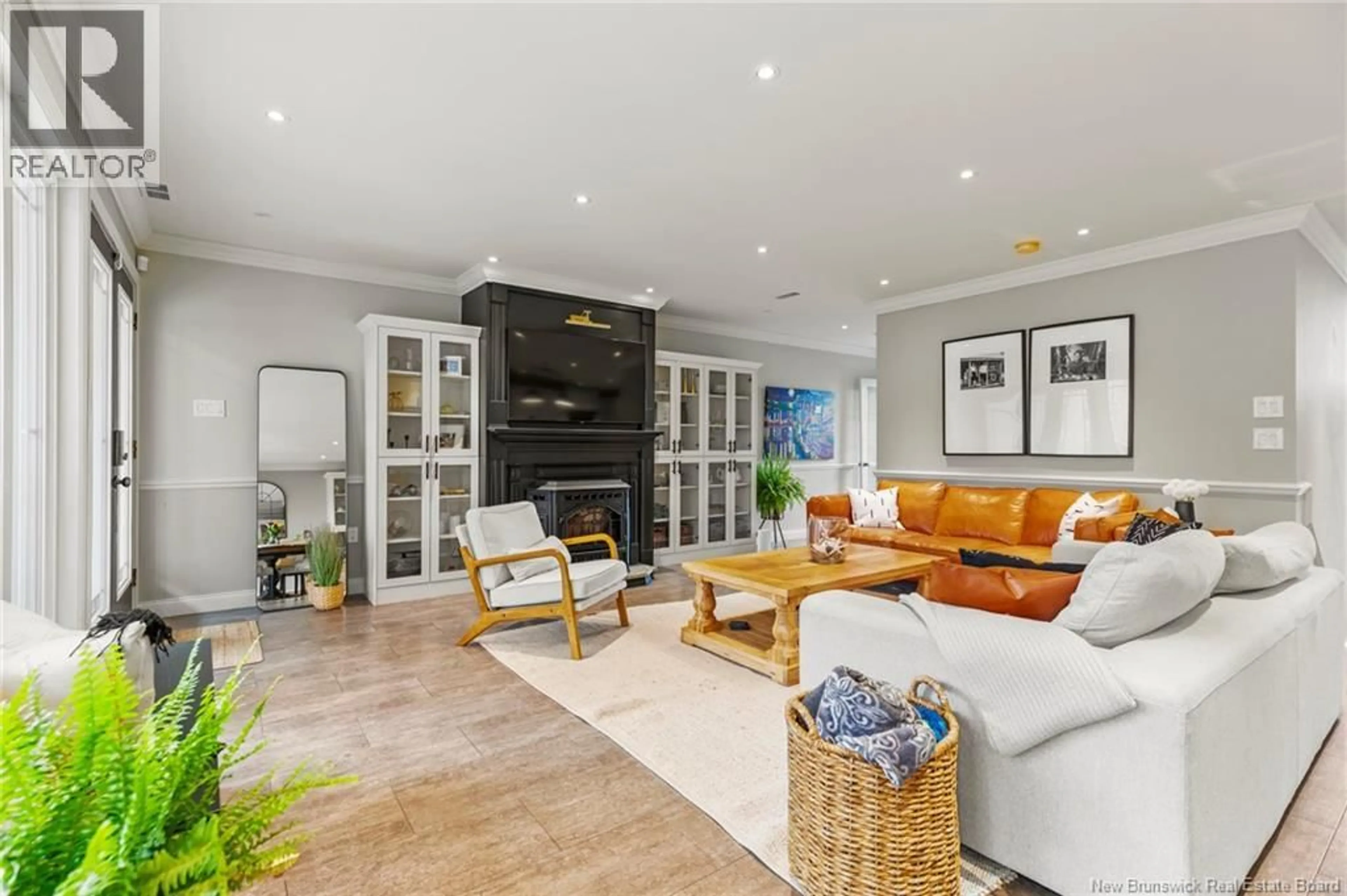 Living room with furniture, unknown for 365 GLENGARRY PLACE, Fredericton New Brunswick E3B5Z8