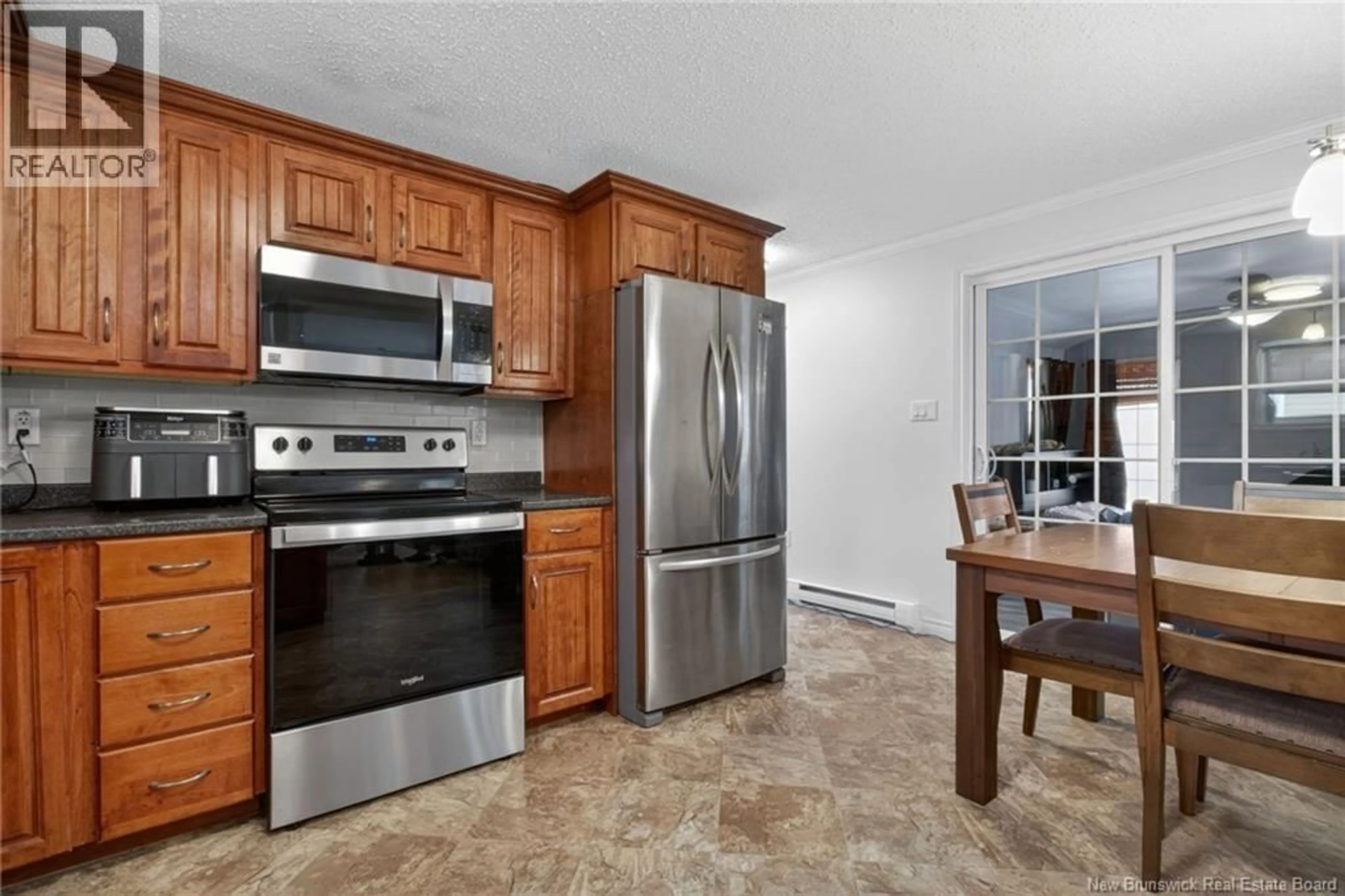 Standard kitchen, unknown for 250 NEPISIGUIT DRIVE, Dieppe New Brunswick E1A0P6