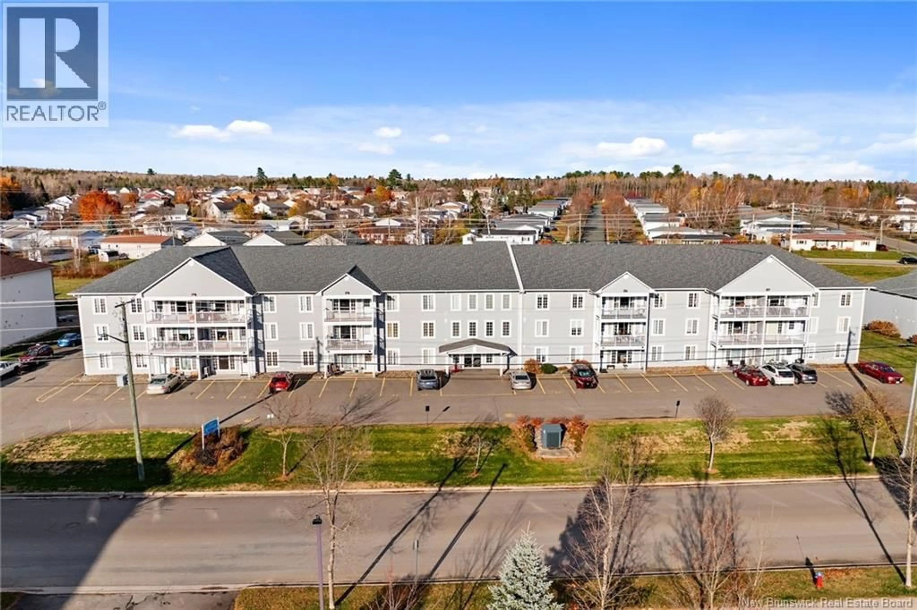 A pic from outside/outdoor area/front of a property/back of a property/a pic from drone, unknown for 4 - 185 REYNOLDS STREET, Fredericton New Brunswick E3A0K7