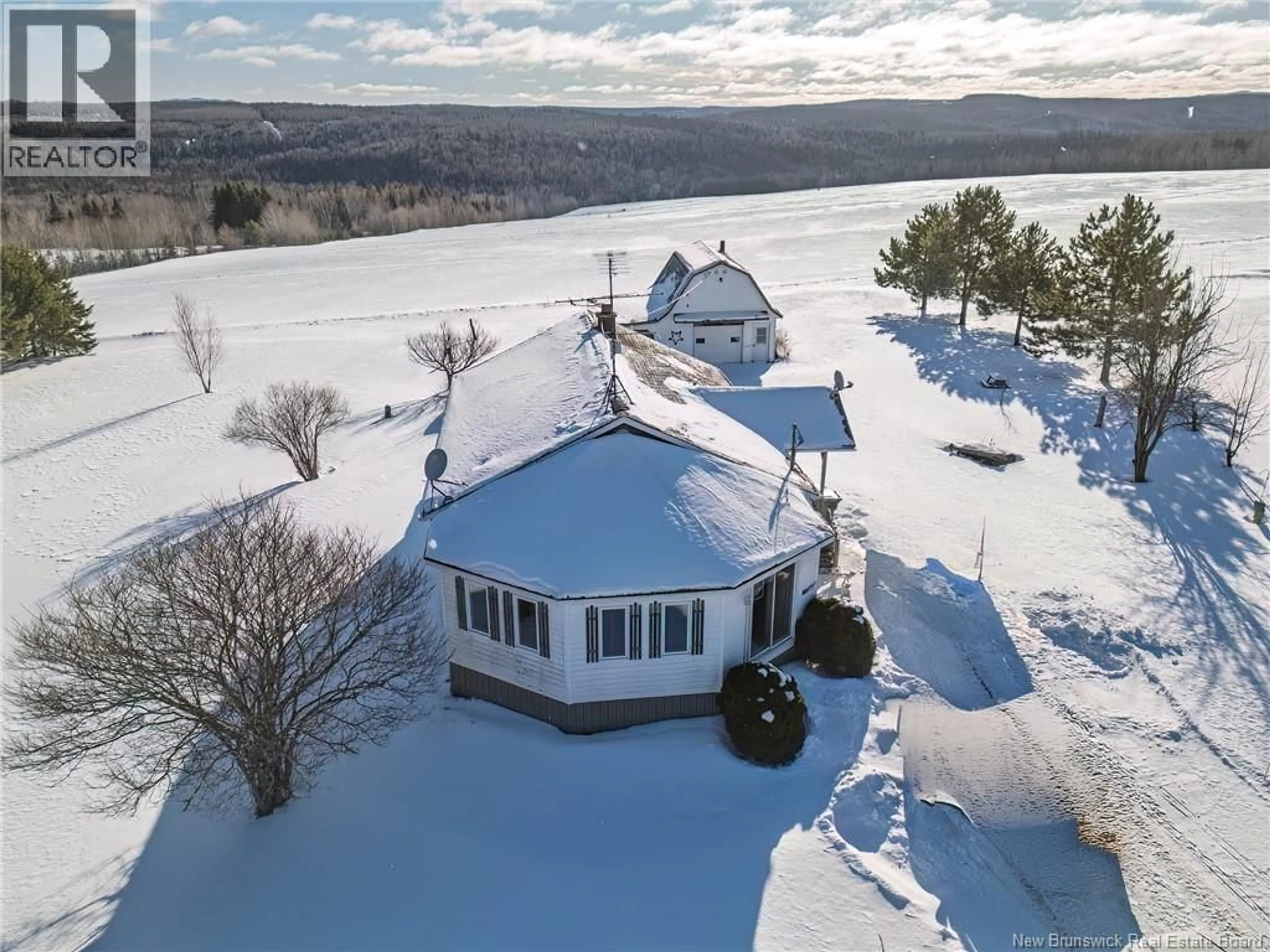A pic from outside/outdoor area/front of a property/back of a property/a pic from drone, water/lake/river/ocean view for 771 CANTON, DSL de Drummond/DSL of Drummond New Brunswick E3Y1L8
