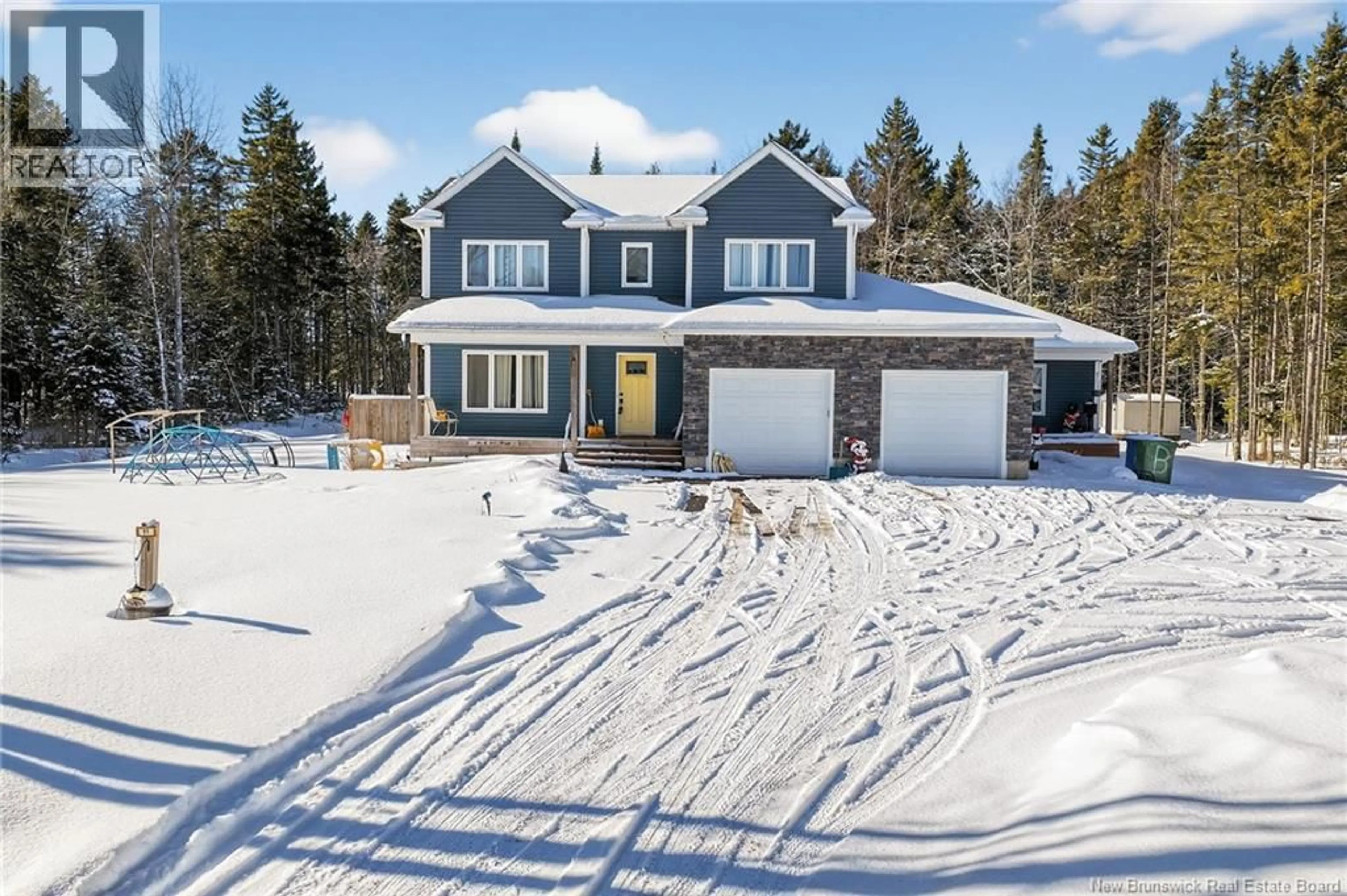 A pic from outside/outdoor area/front of a property/back of a property/a pic from drone, street for 11 AMBER RIDGE COURT, Berry Mills New Brunswick E1G5R3