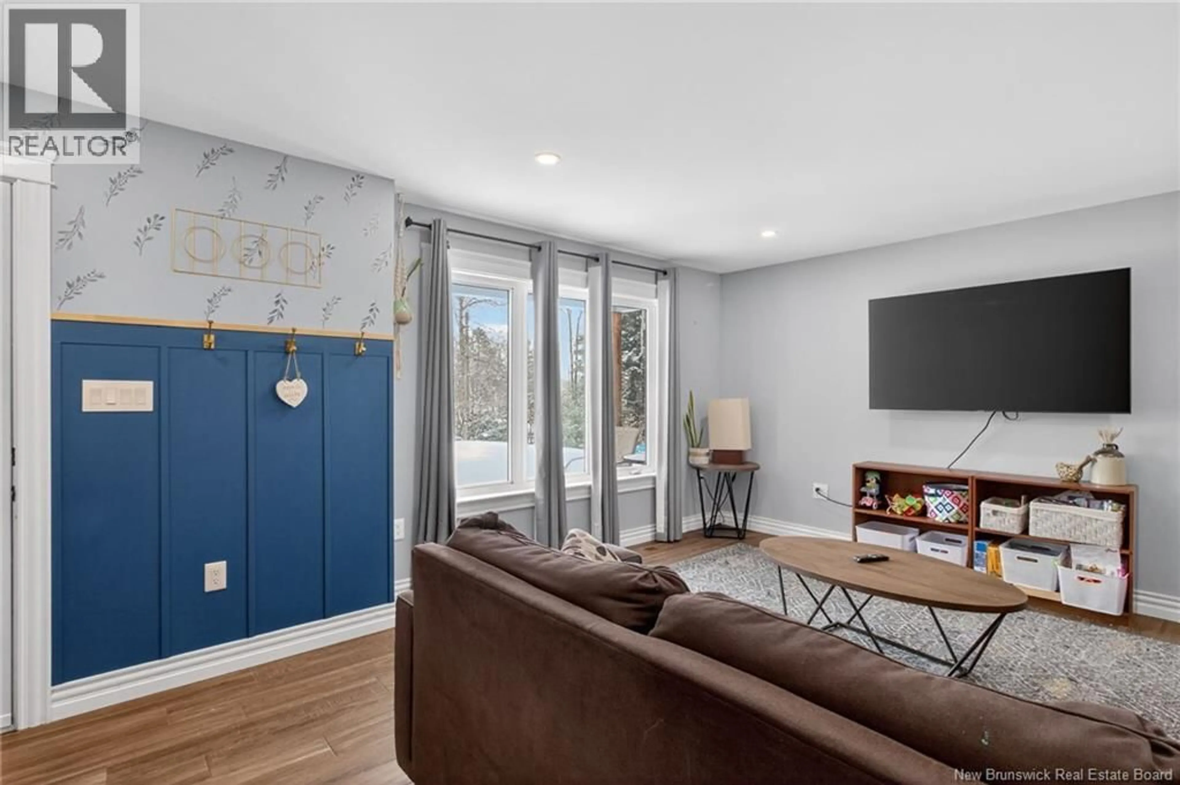 Living room with furniture, unknown for 11 AMBER RIDGE COURT, Berry Mills New Brunswick E1G5R3