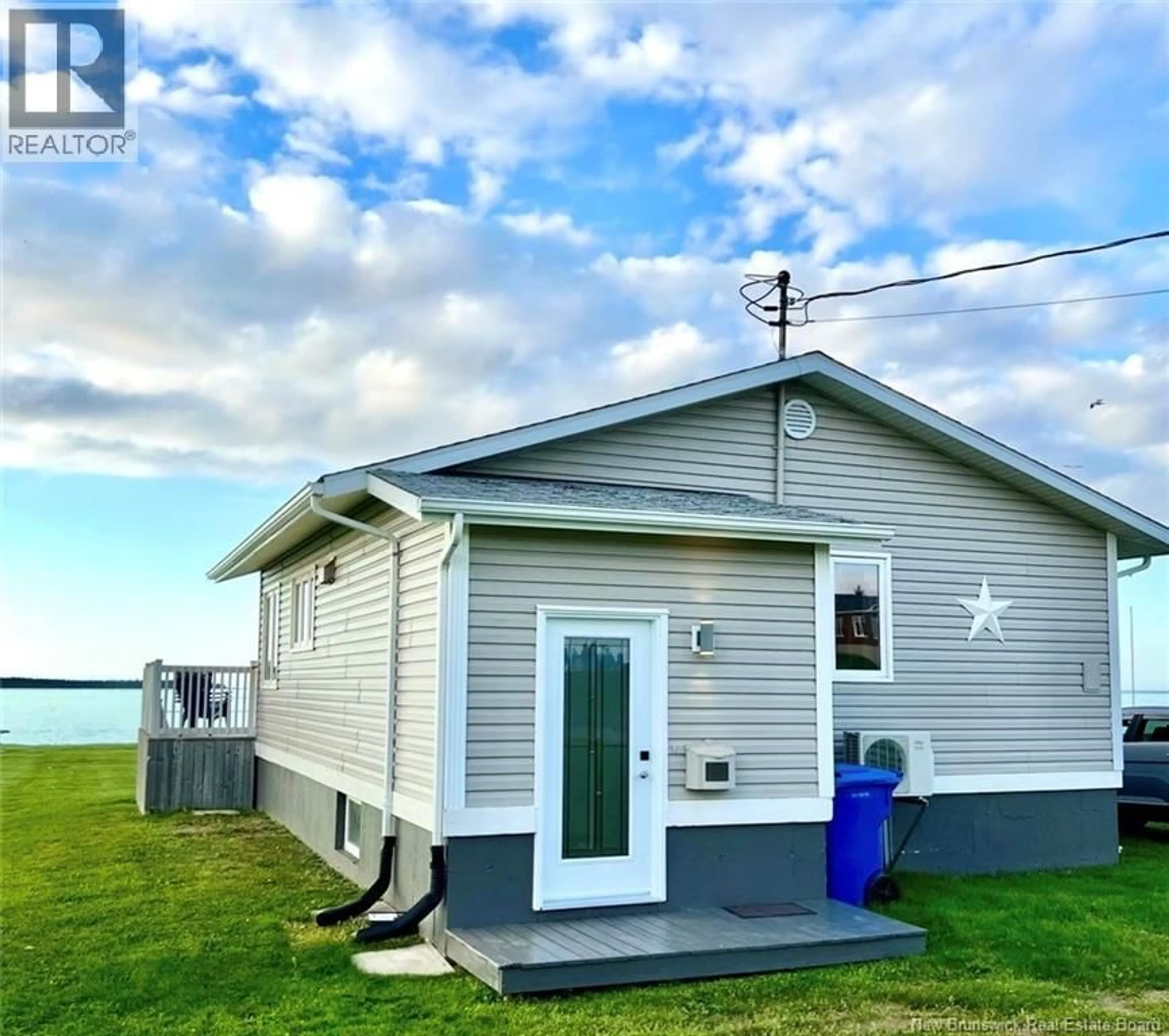 Shed for 2 - 7731 DU HAVRE STREET, Bas-Caraquet New Brunswick E1W5W9