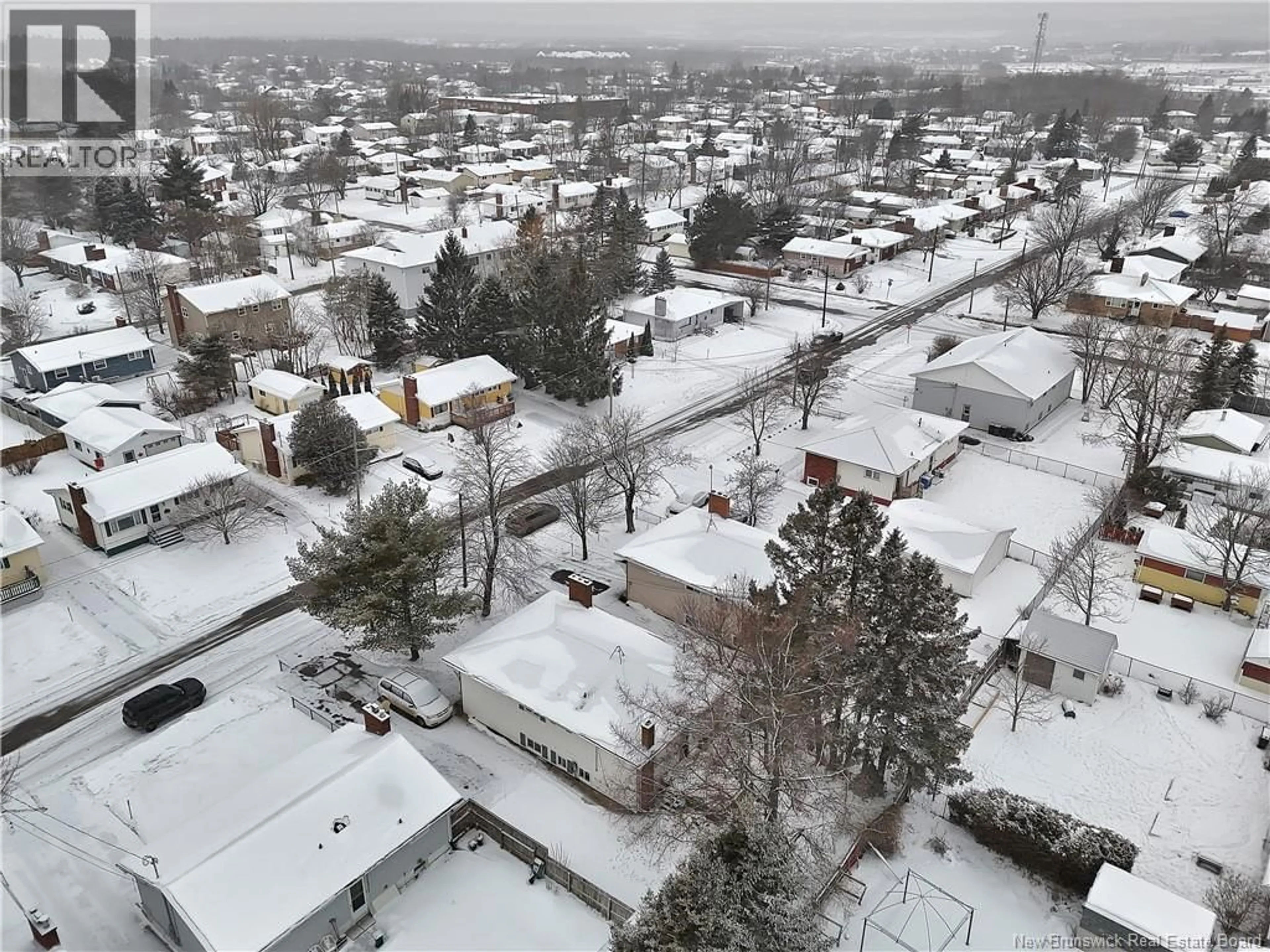 A pic from outside/outdoor area/front of a property/back of a property/a pic from drone, street for 165 SNOW AVENUE, Moncton New Brunswick E1C8B3