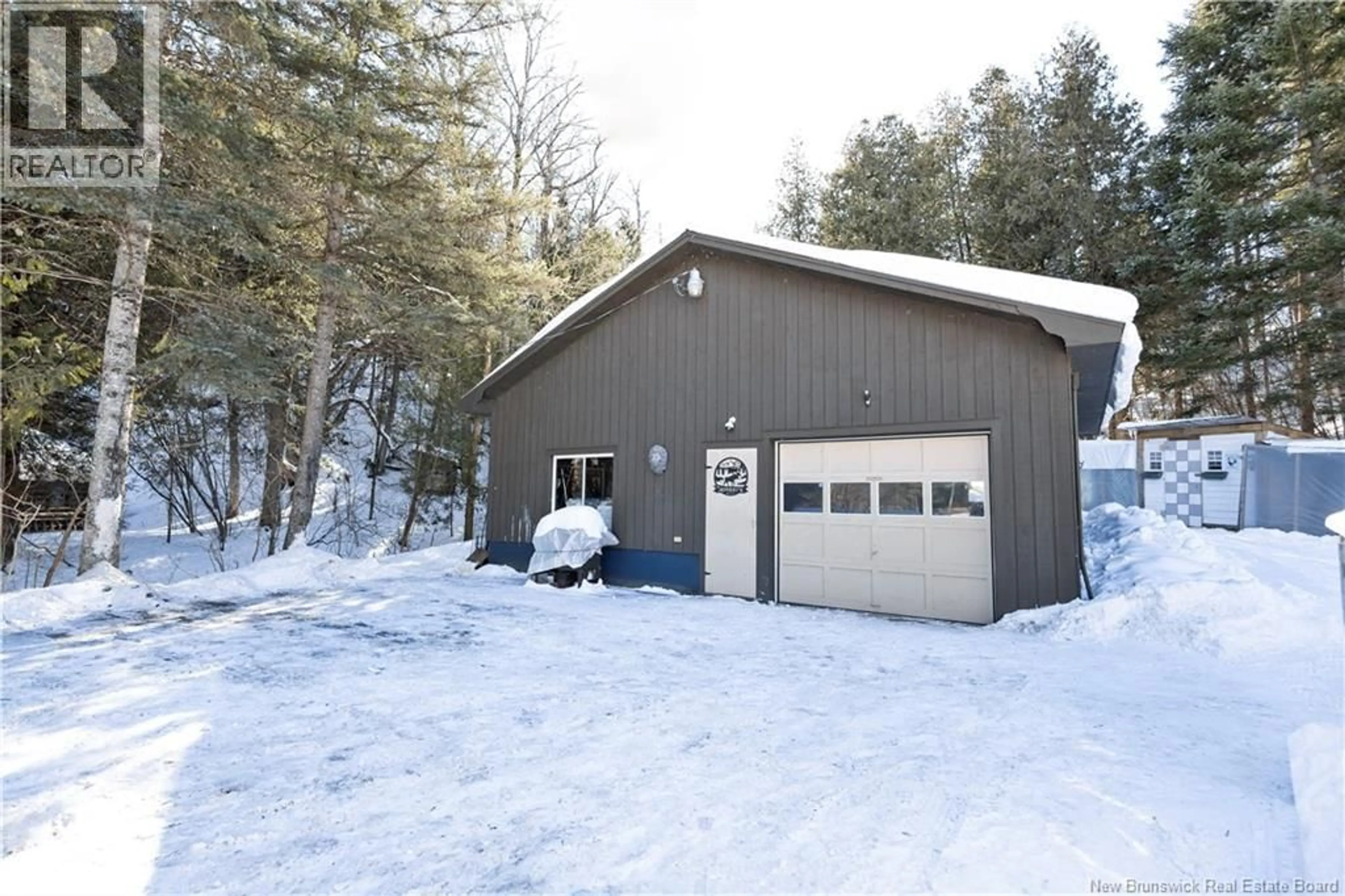 Indoor garage for 4231 ROUTE 130, Aroostook Junction New Brunswick E7H1B2