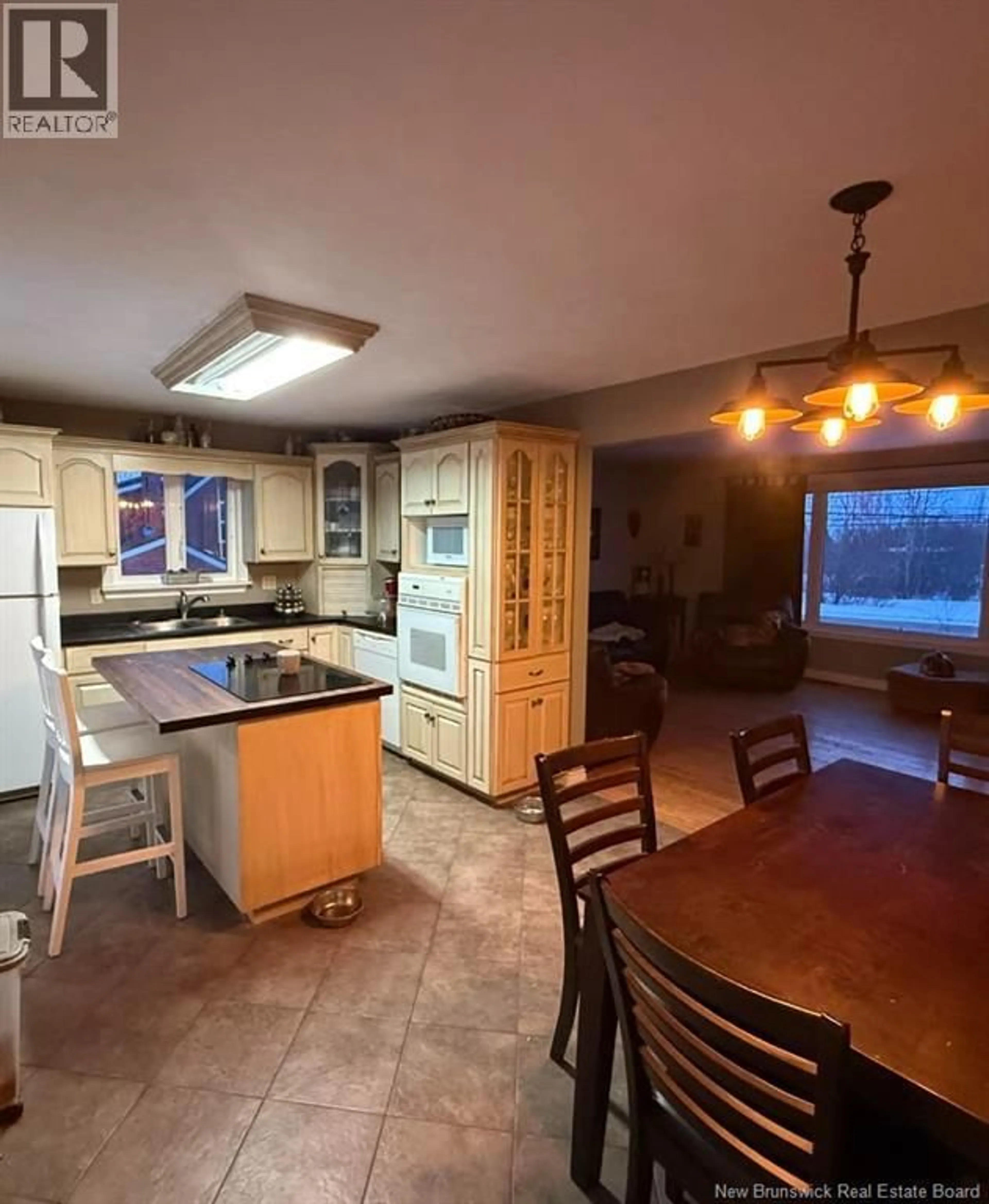 Open concept kitchen, unknown for 1623 RTE 133, Grand-Barachois New Brunswick E4P8E3