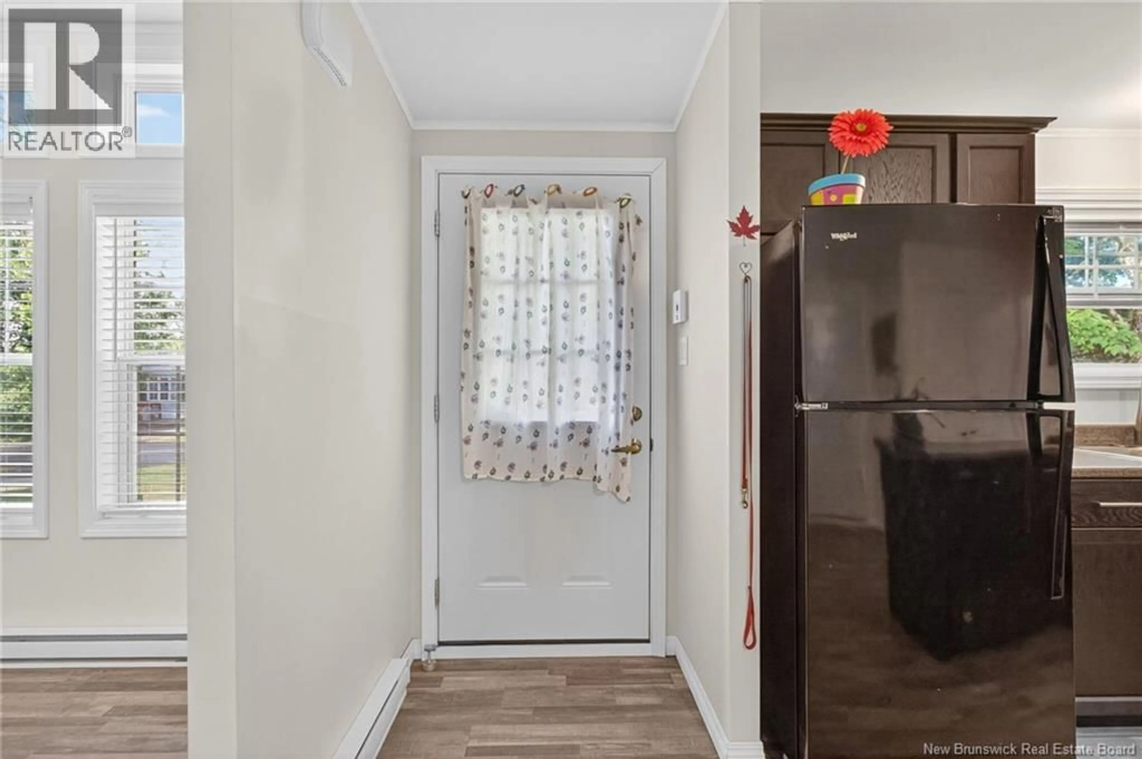 Indoor entryway for 2 LARCHWOOD STREET, Moncton New Brunswick E1H2Y2