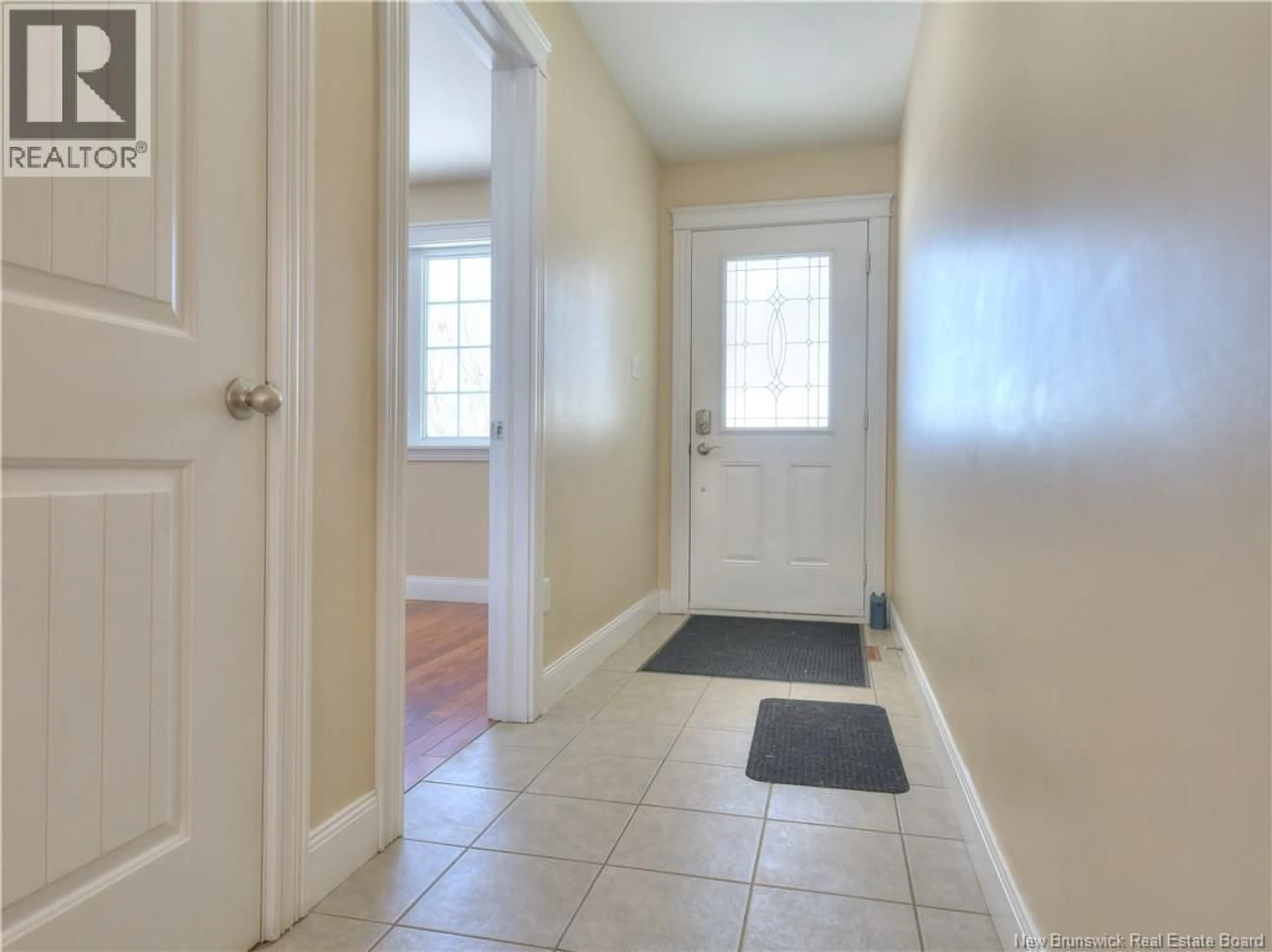 Indoor entryway for 2 RANKINE COURT, Oromocto New Brunswick E2V0H2