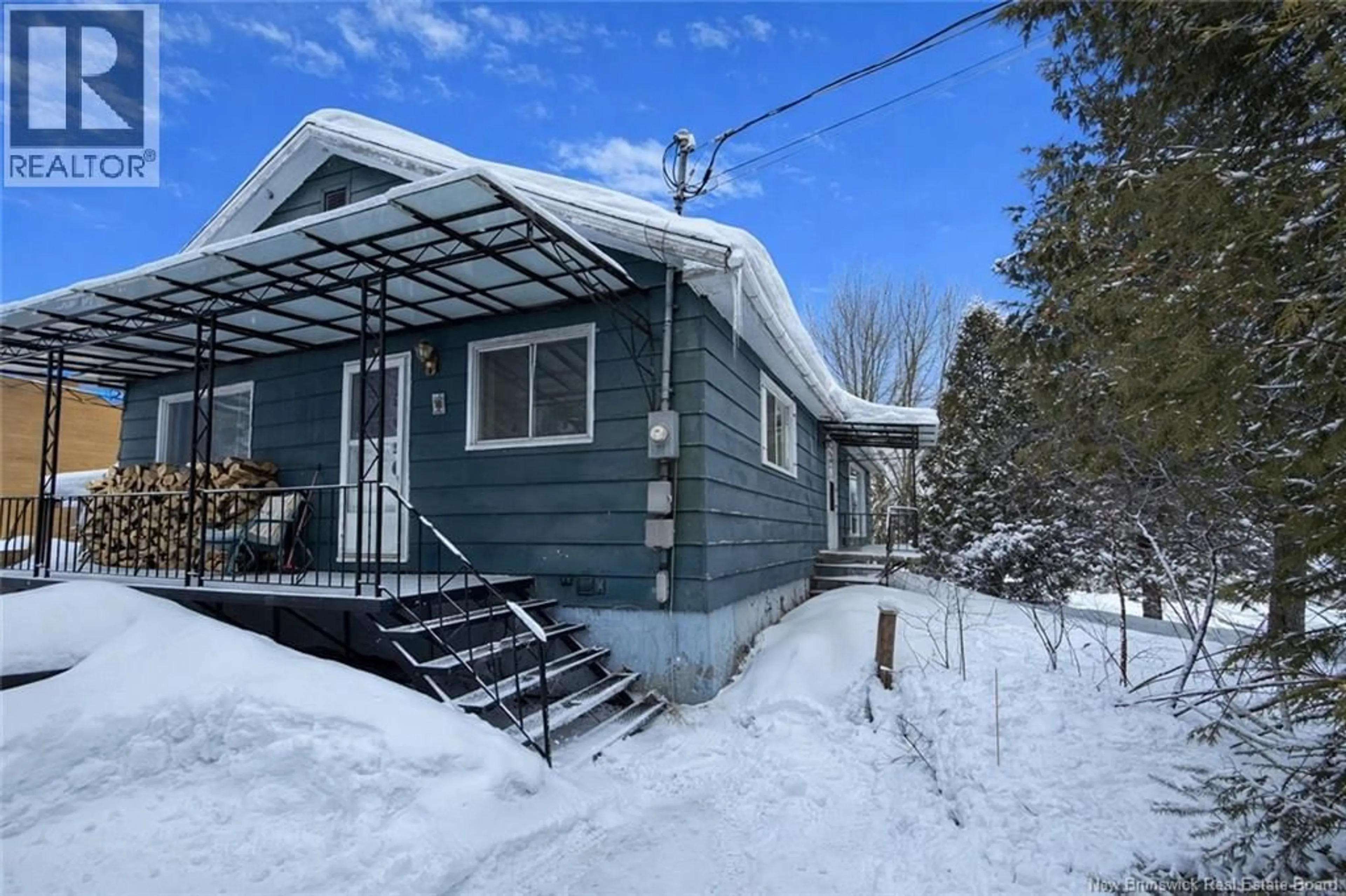 Shed for 40 LEVESQUE STREET, Saint-Basile New Brunswick E7C1V6